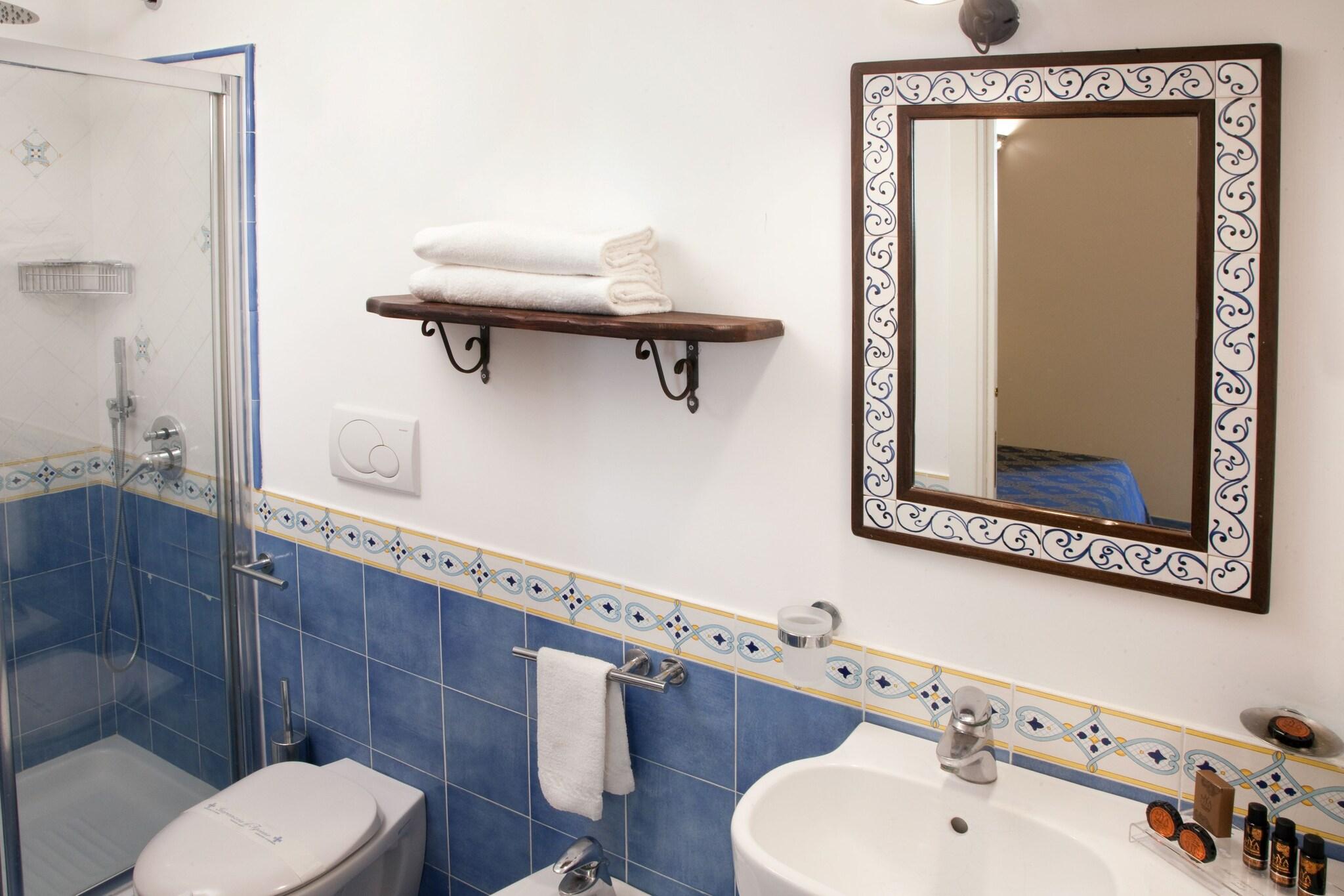 Junior Suite Queen Size Bed