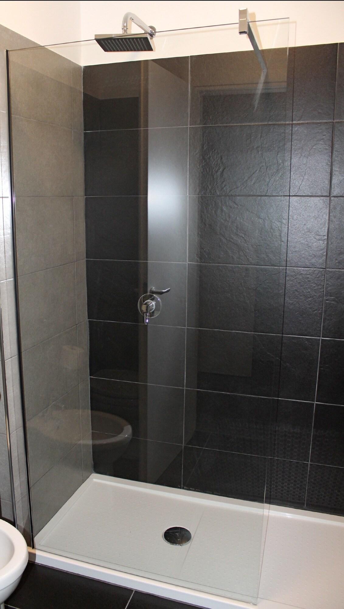 Double Queen Size Bed