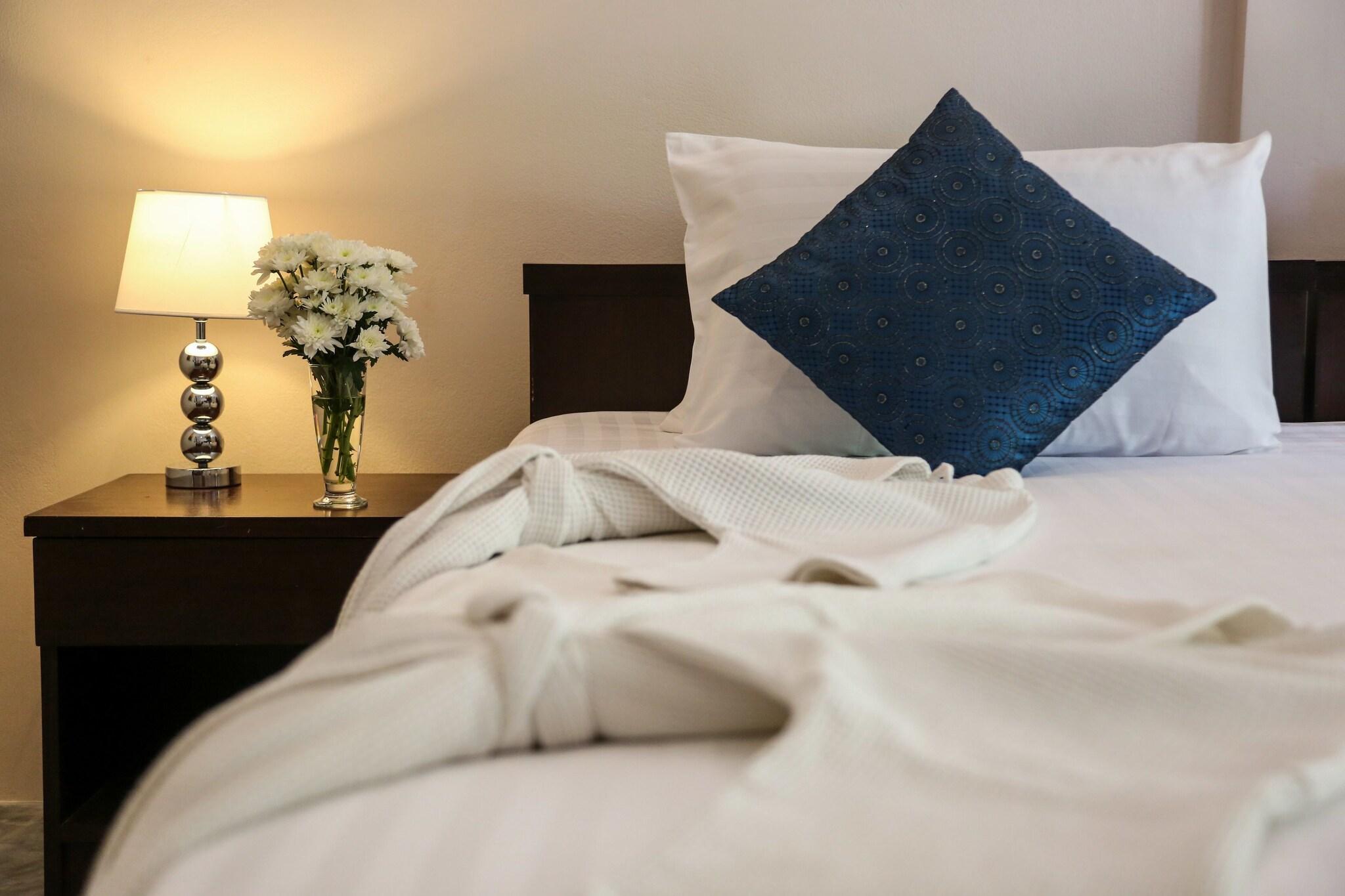 Double Deluxe King Bed