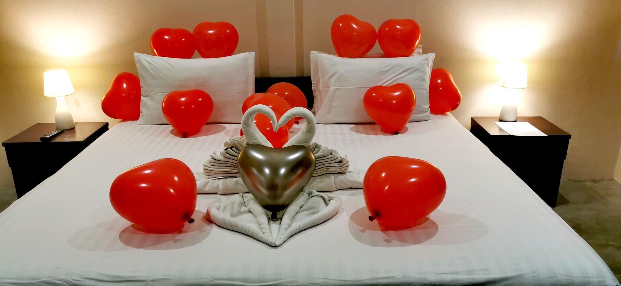 Double Deluxe King Bed