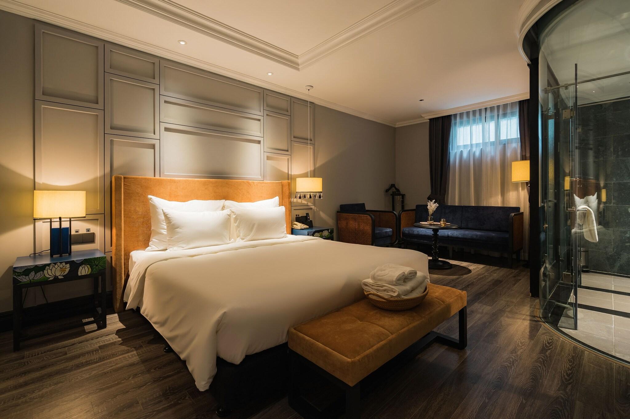 Double or Twin King Size Bed