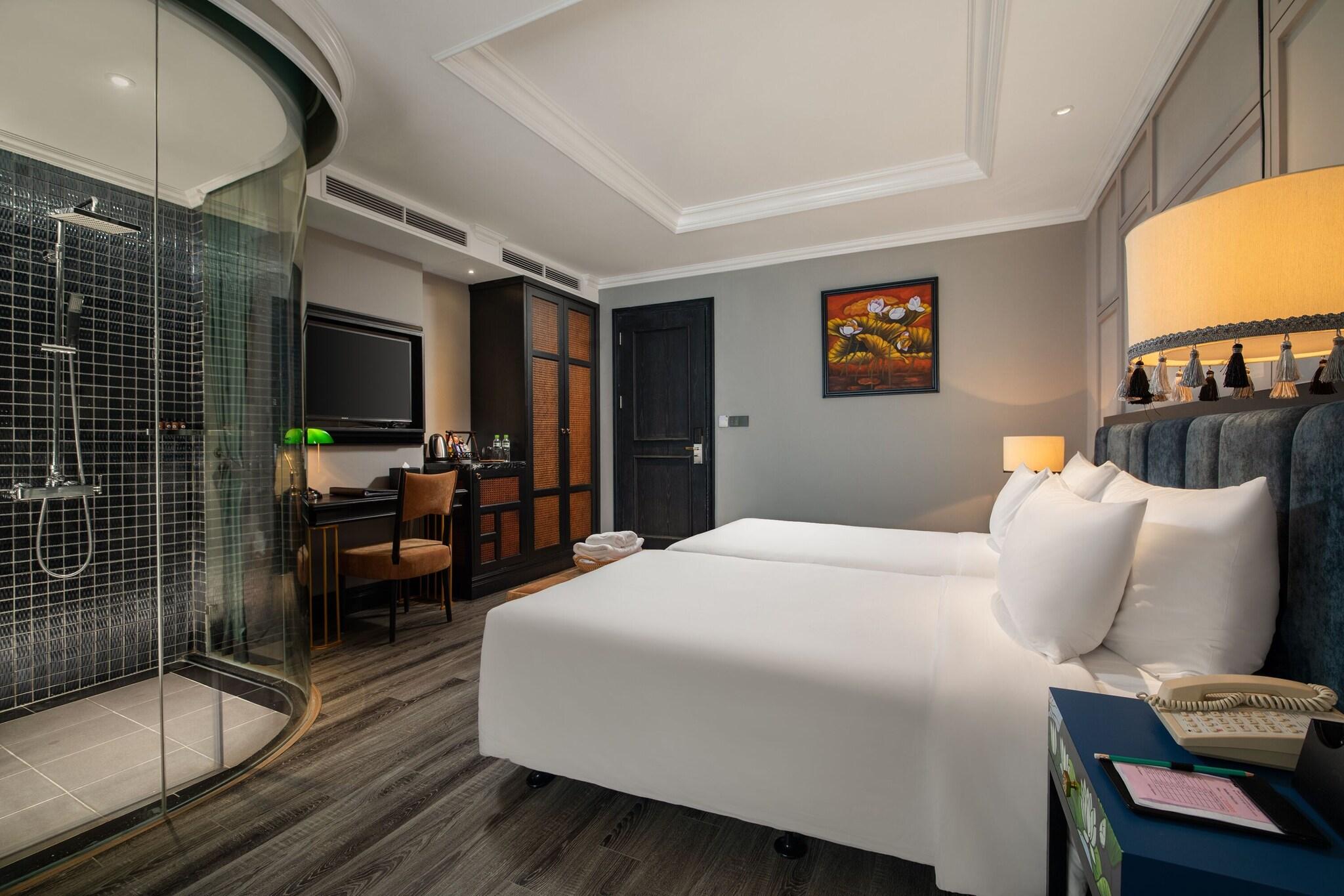 Double or Twin King Size Bed