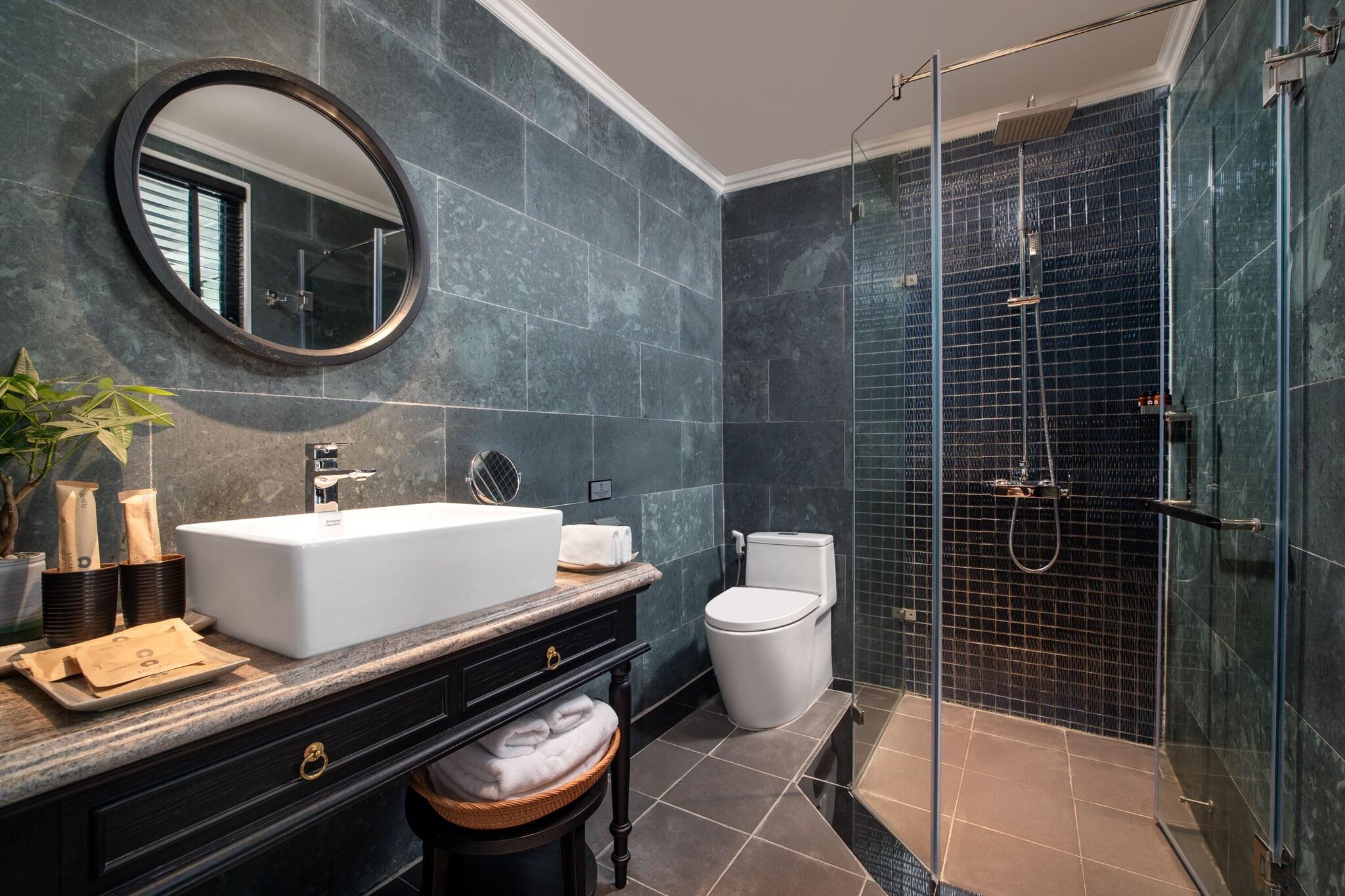 Double or Twin King Size Bed