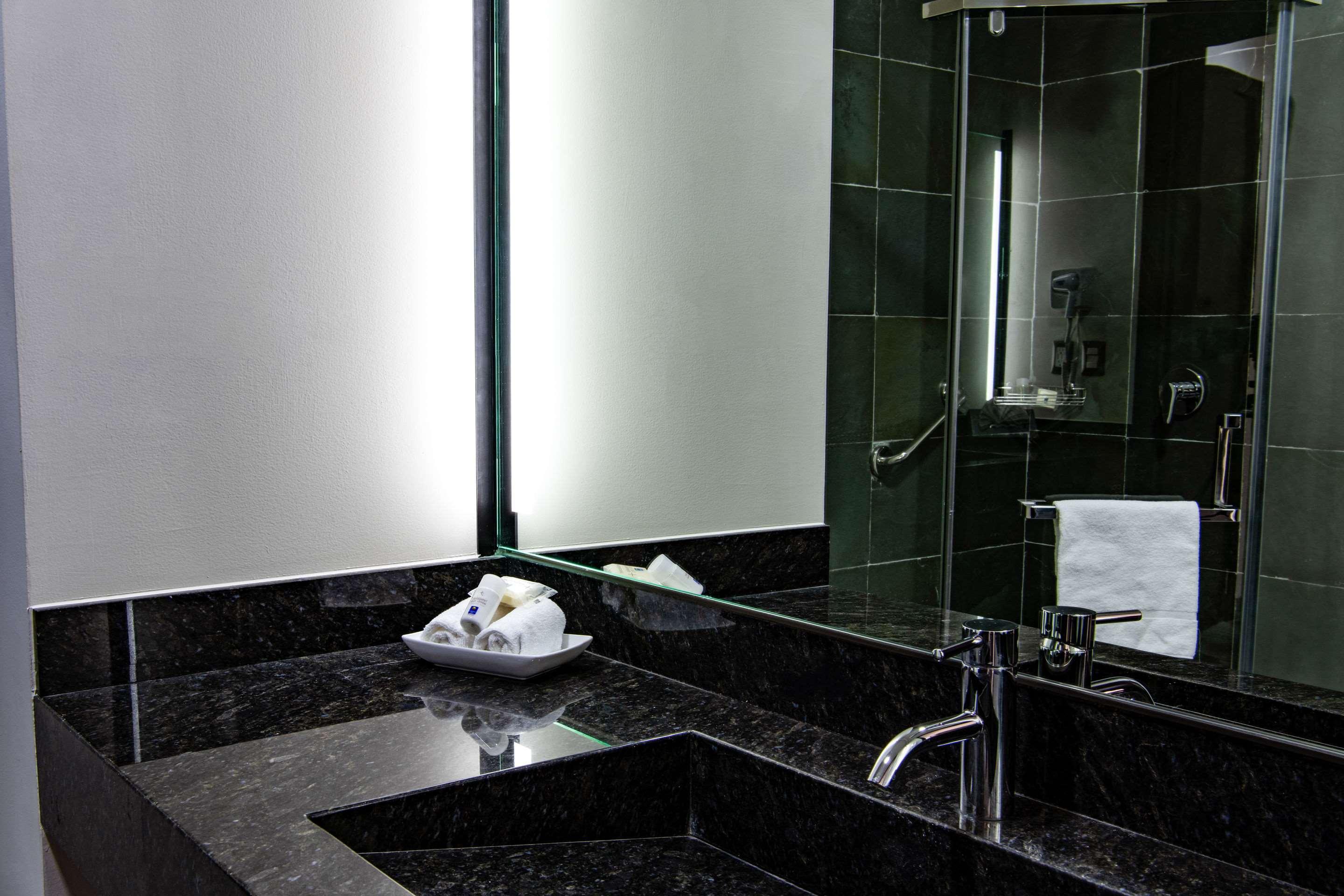 Room Two Double Beds