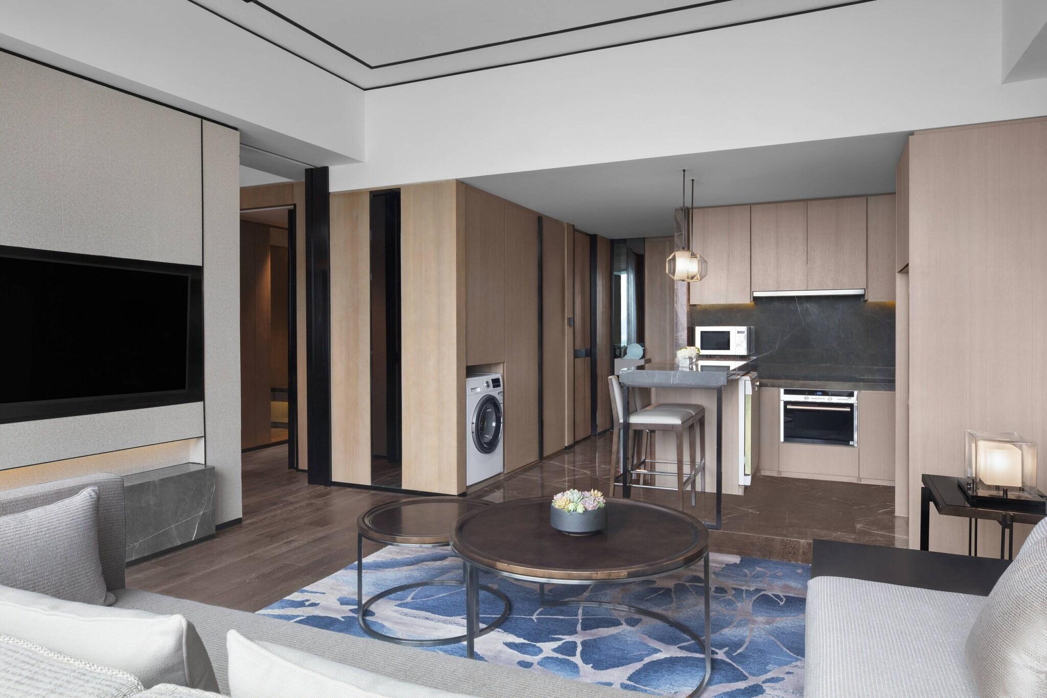 Apartment Club City View