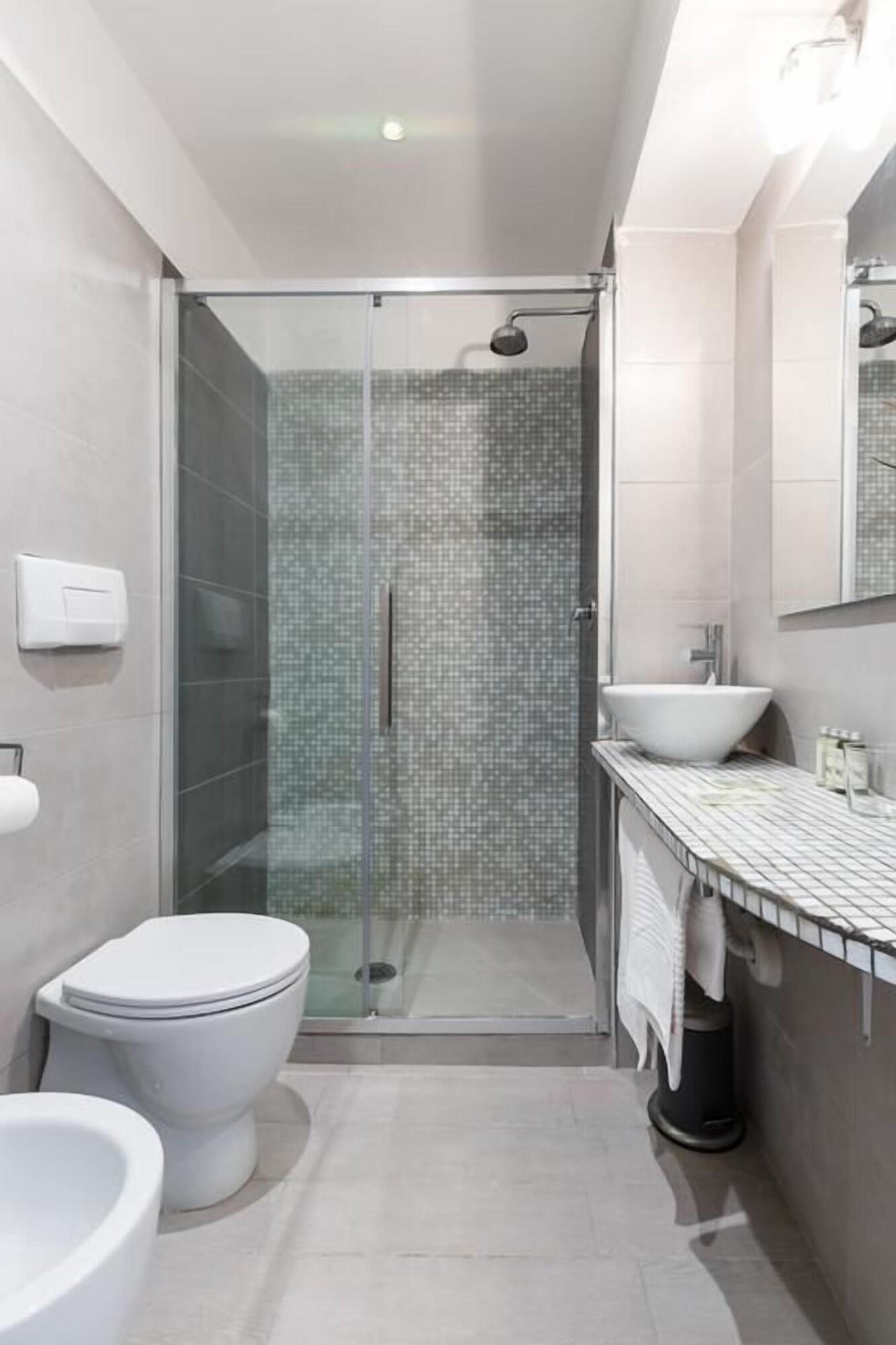 Junior Suite City View King Bed