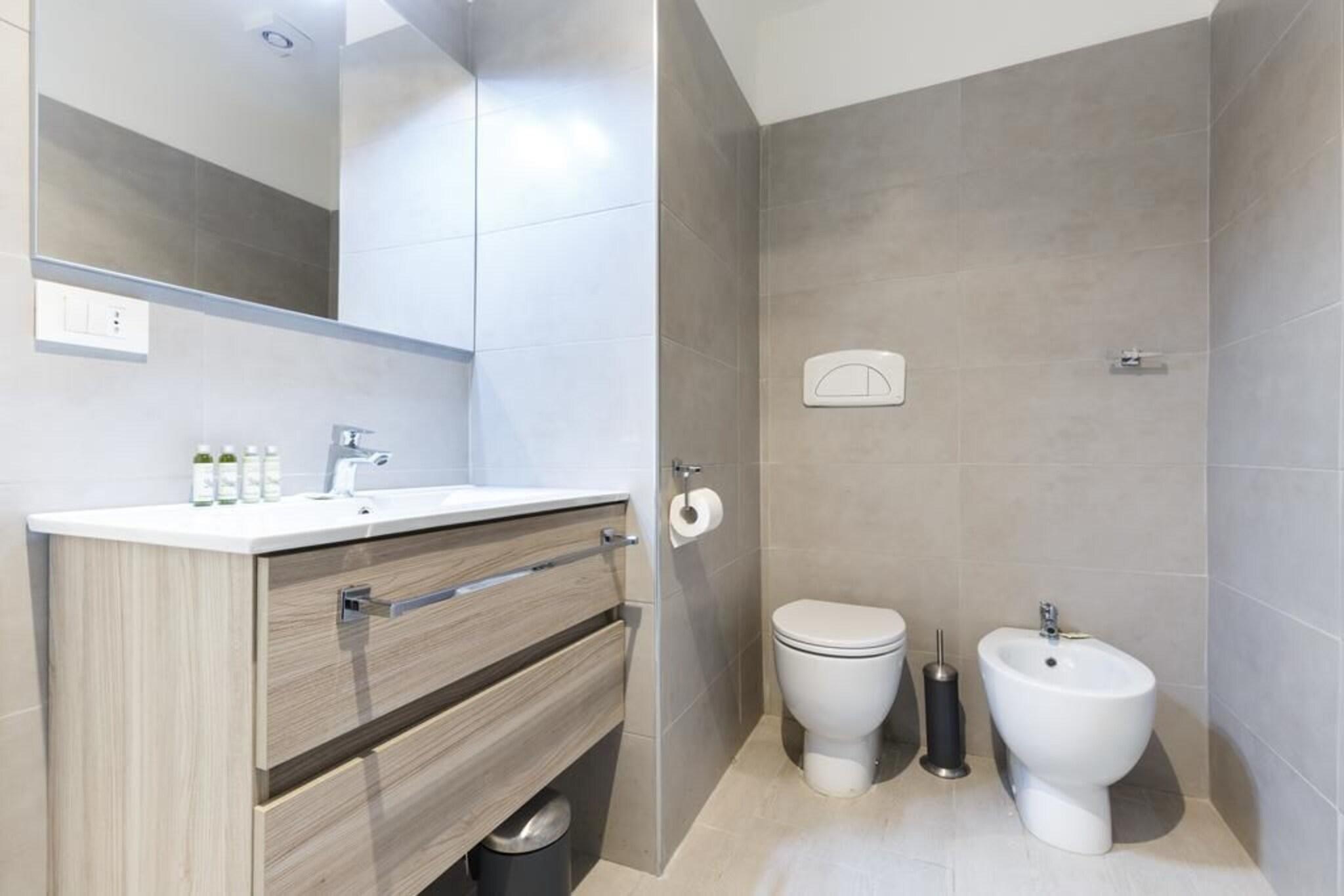 Suite City View King Bed