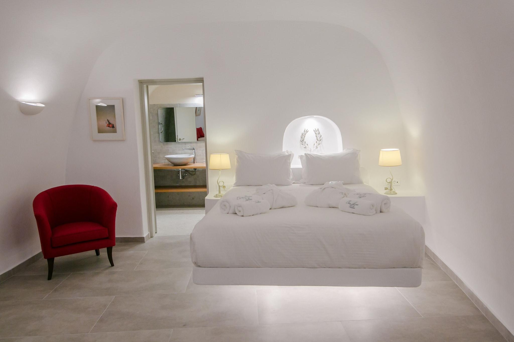 Cave Sea View Honeymoon