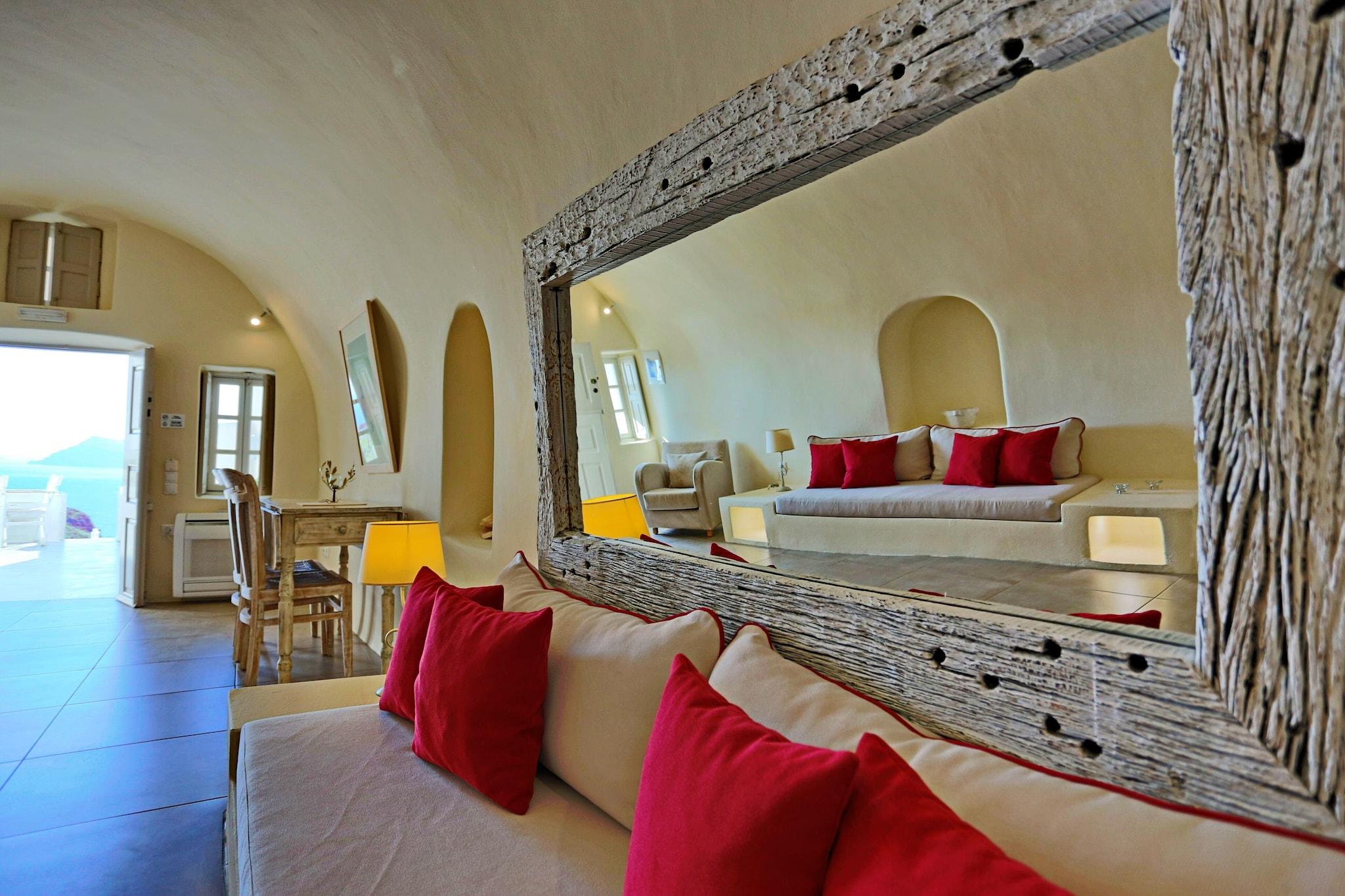 Cave Sea View Honeymoon