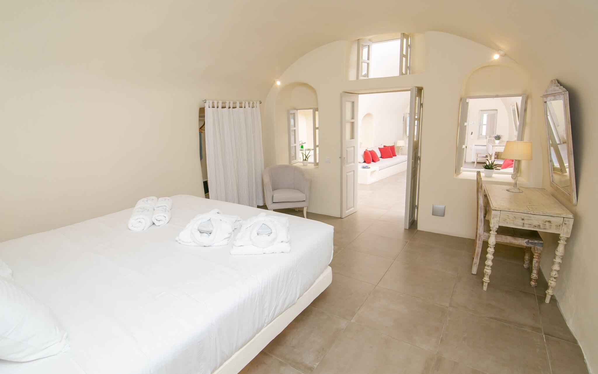 Cave Sea View Honeymoon