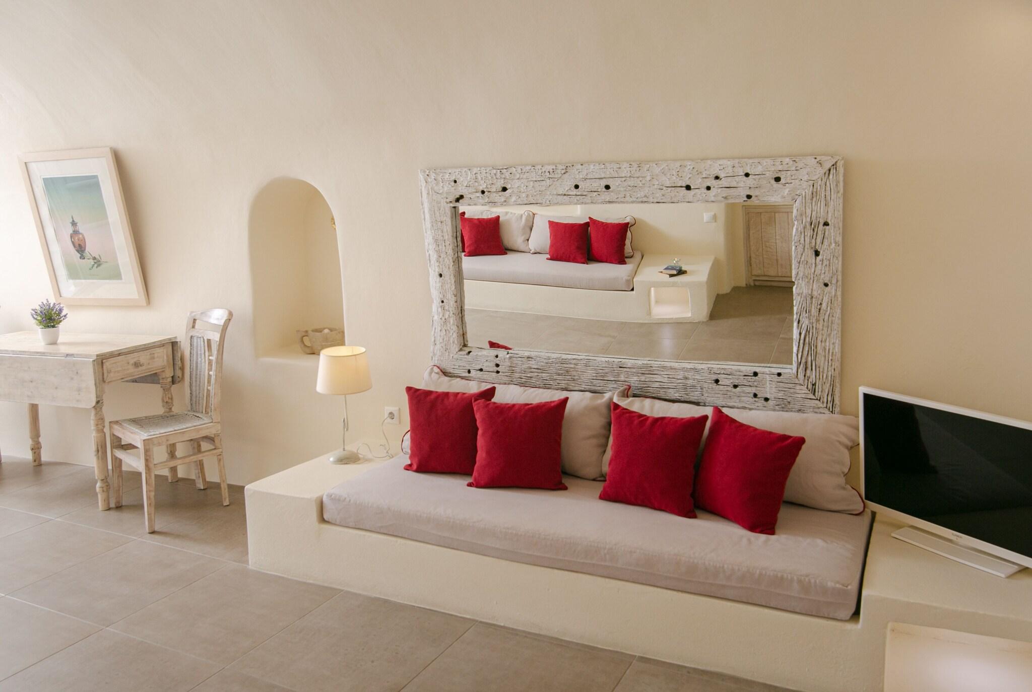 Cave Sea View Honeymoon