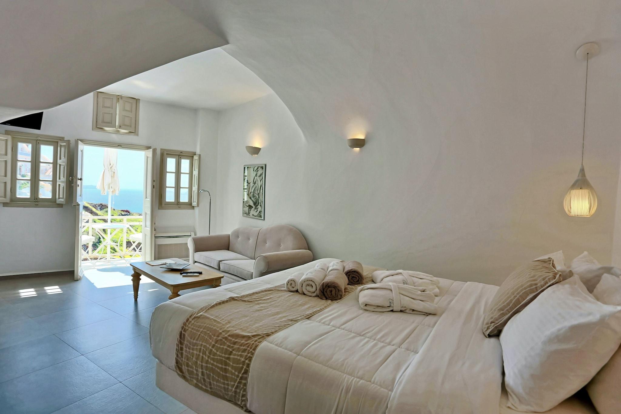 Cave Sea View Honeymoon