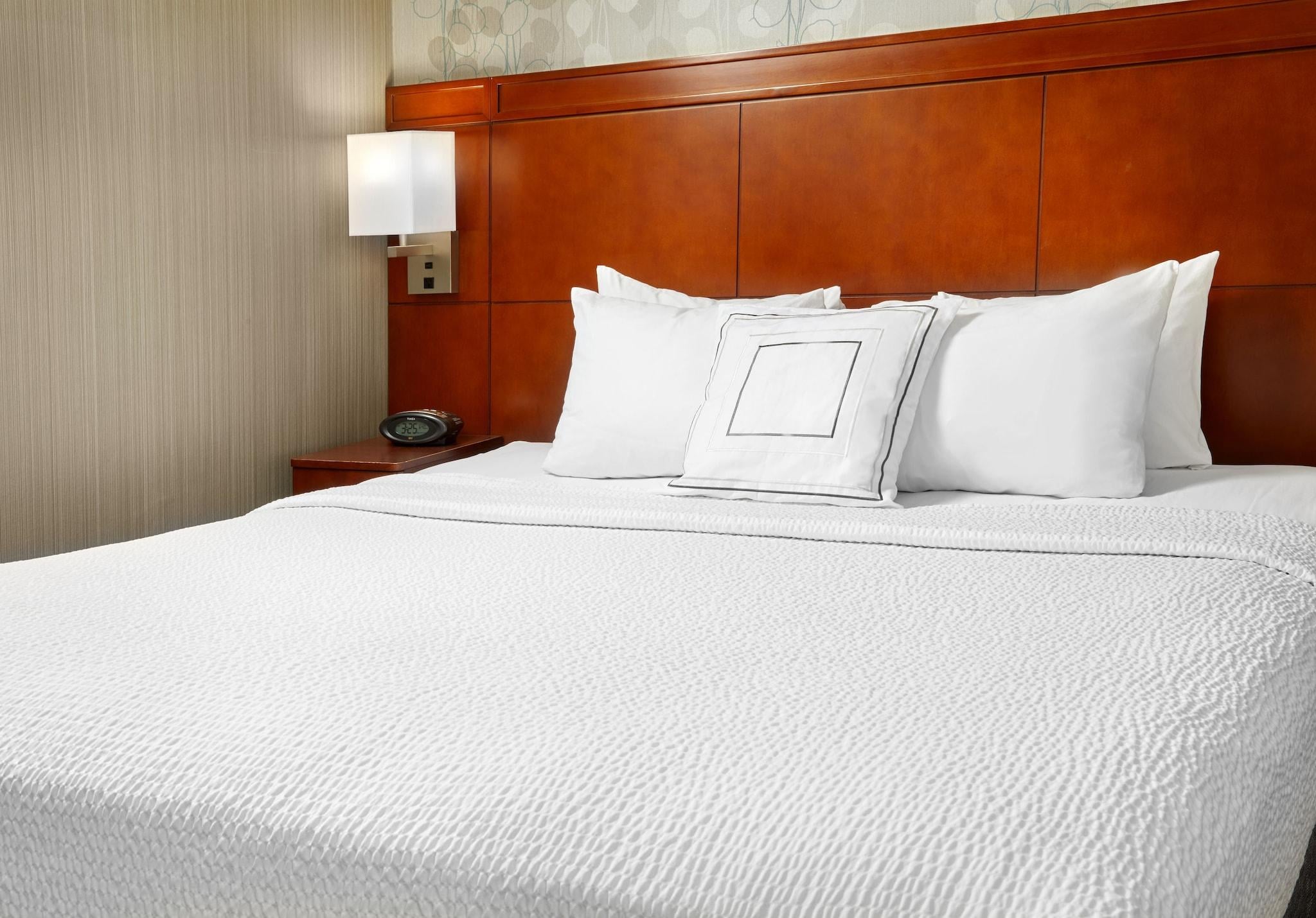Quadruple Accessible-two Queen Beds