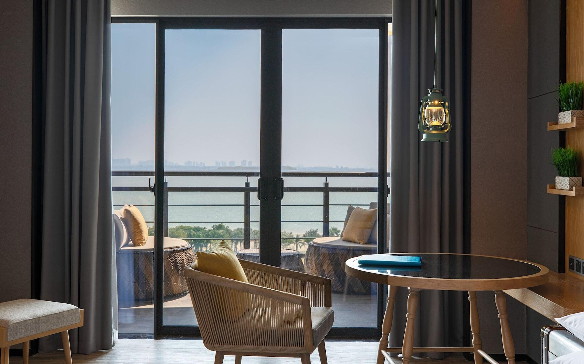 Double Ocean Front Two Double Beds