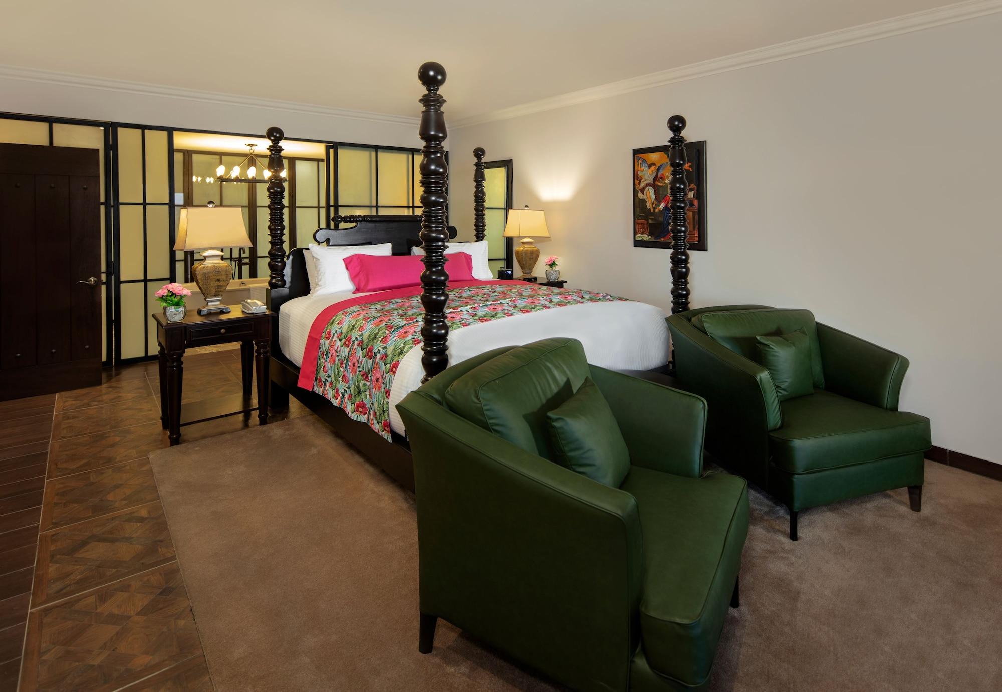 Suite Two Bedrooms Three Bathrooms