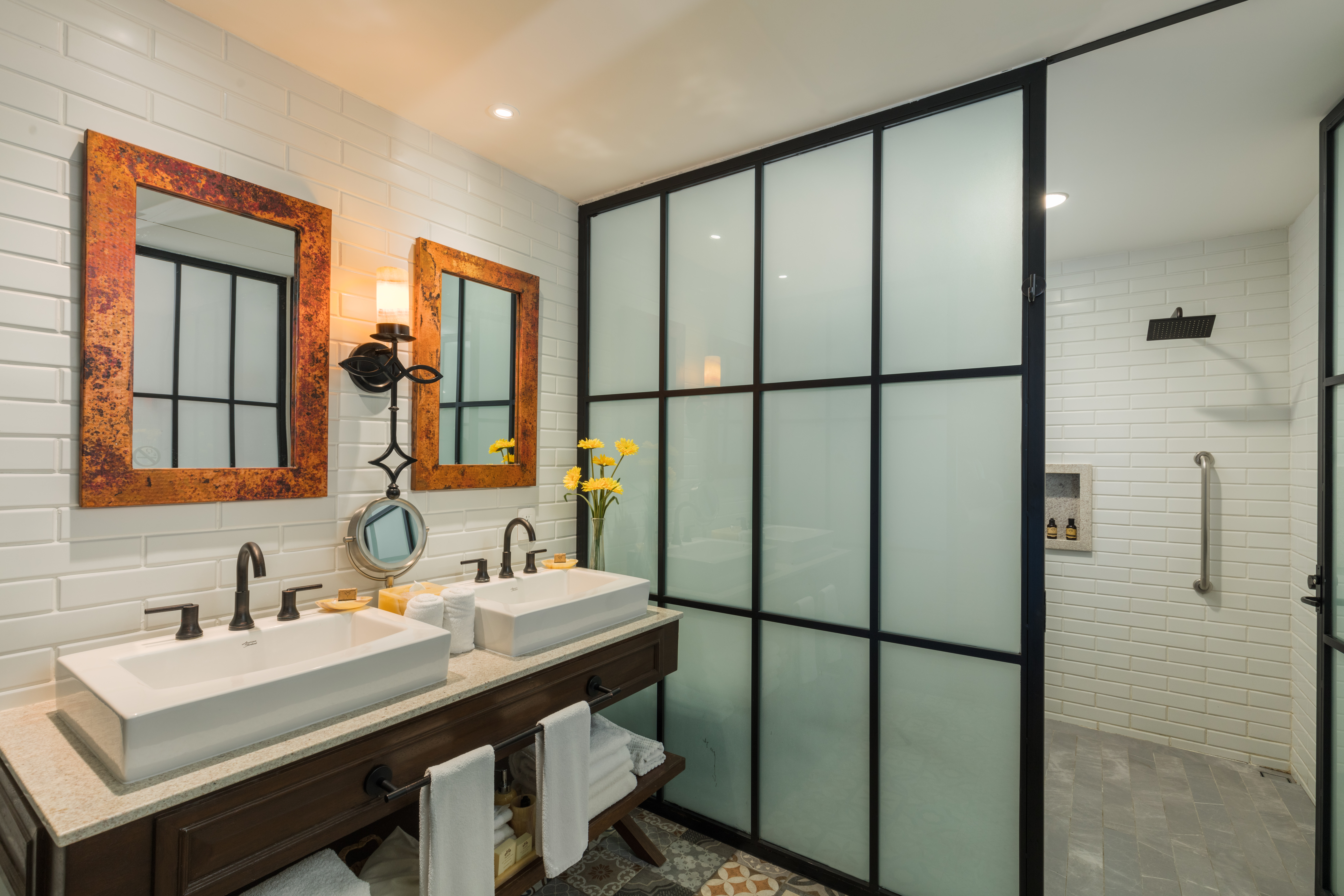 Suite Two Bedrooms Three Bathrooms