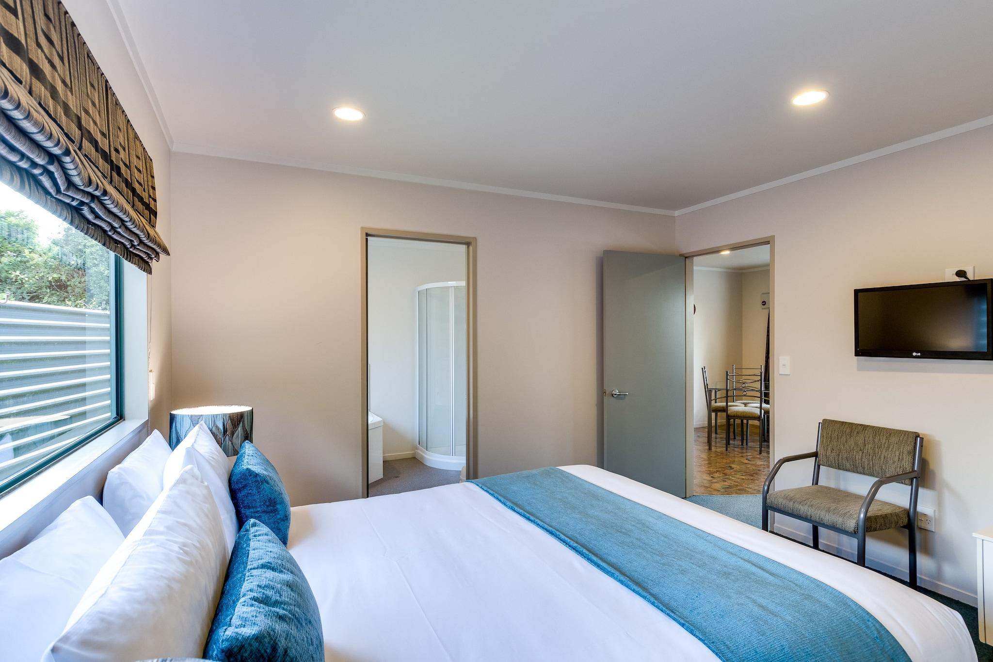 Suite King Bed One Bedroom 