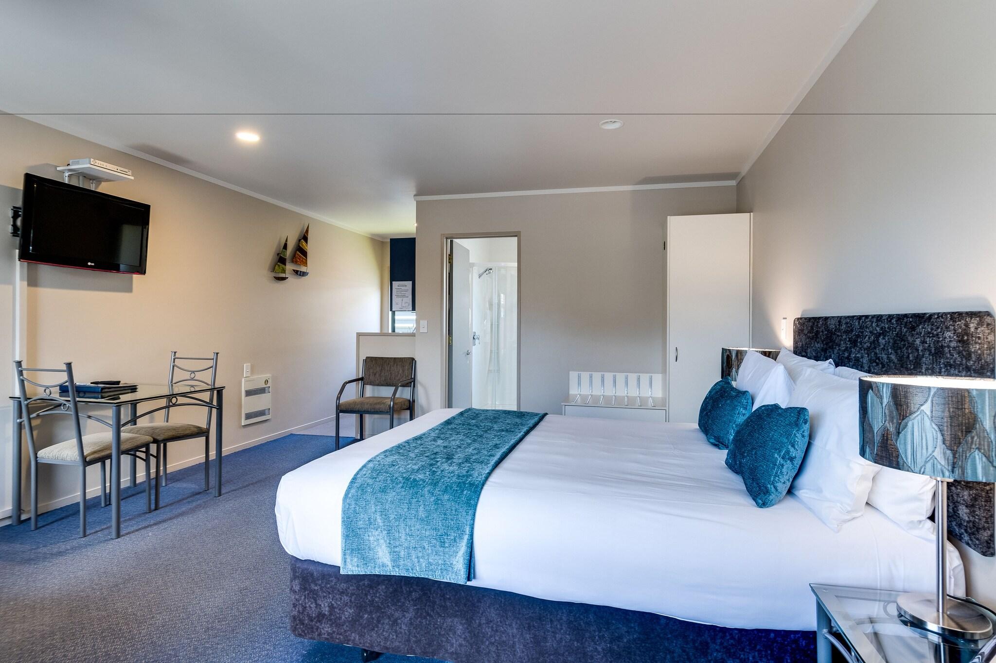 Studio with Kitchenette