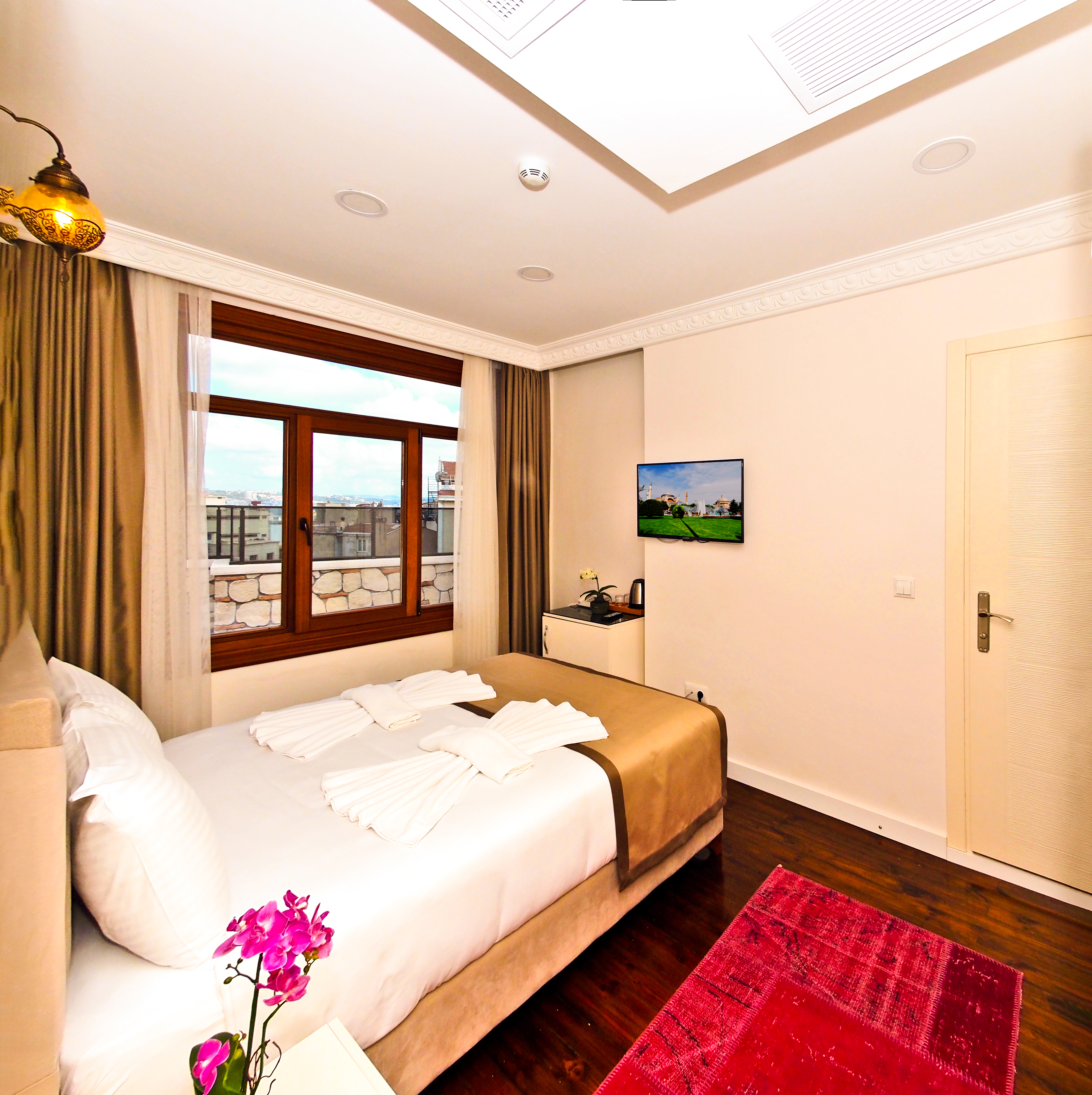 Double Private External Bathroom