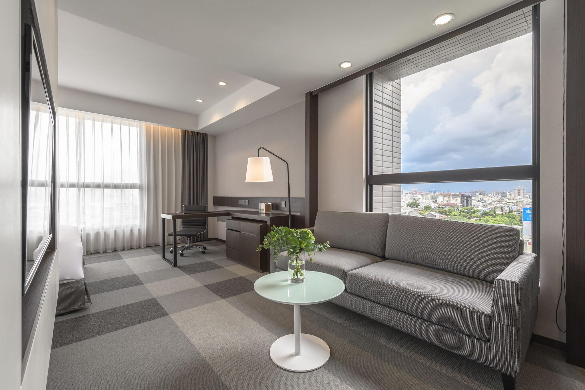 Suite Premium Queen Bed