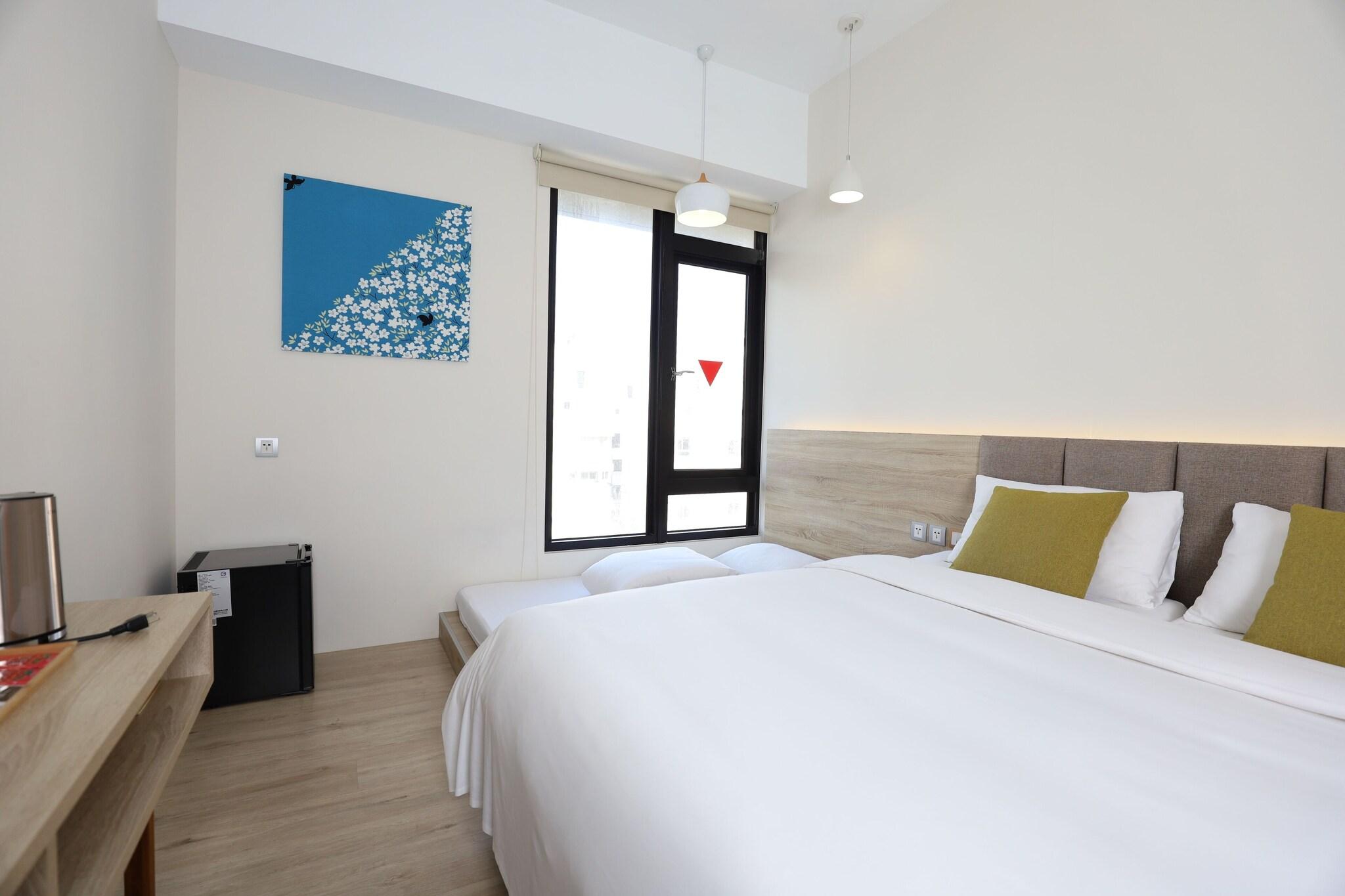 Triple King Size Bed