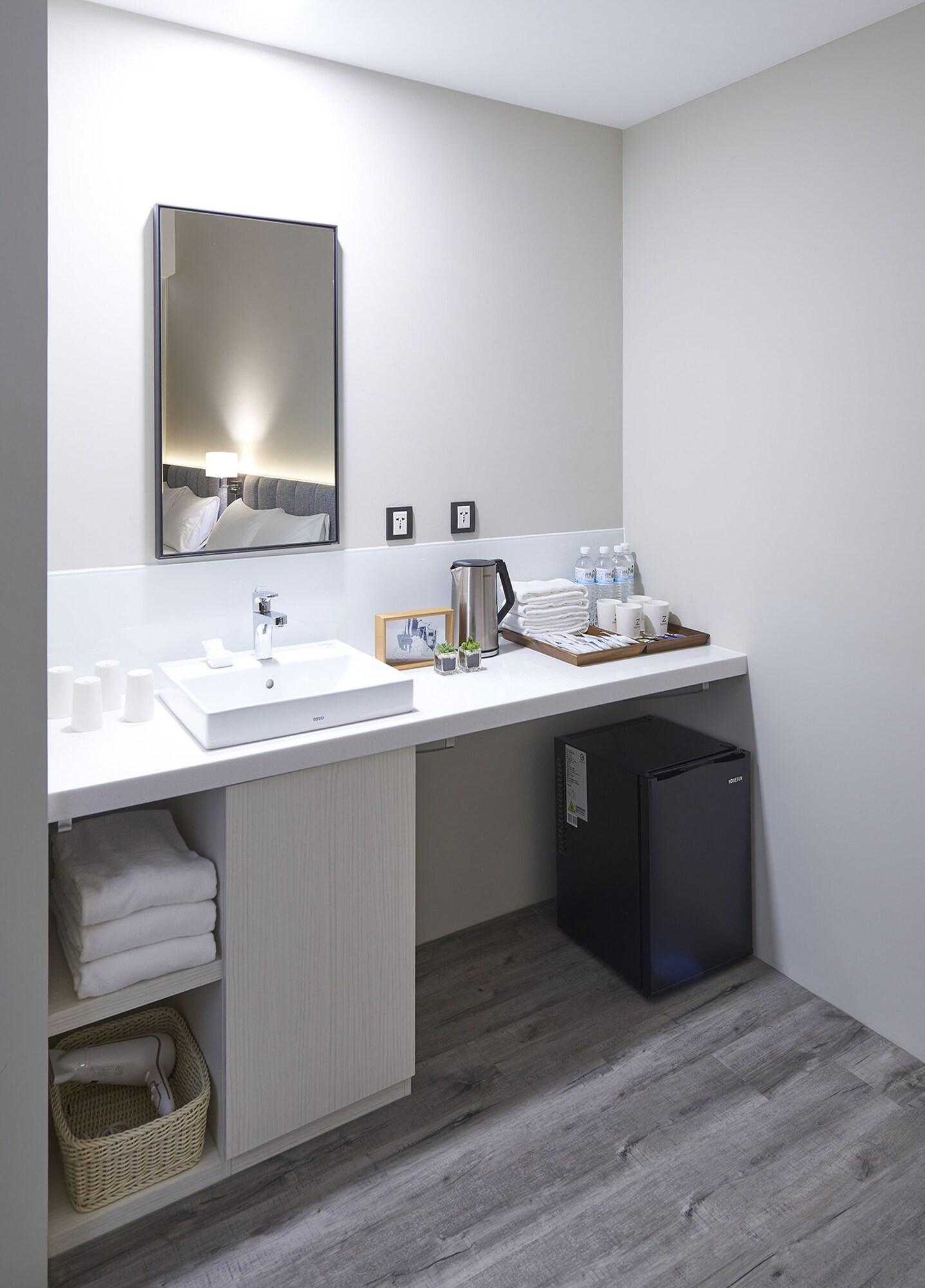 Quadruple Two Queen Beds