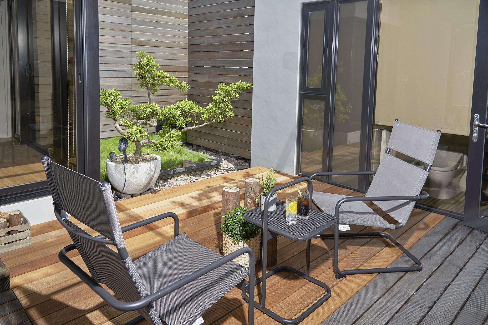 Family Room King Bed Two Bedrooms