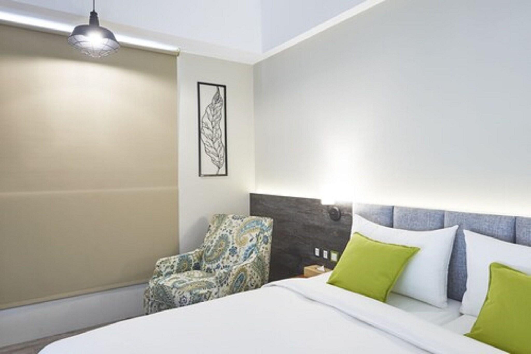 Double King Size Bed