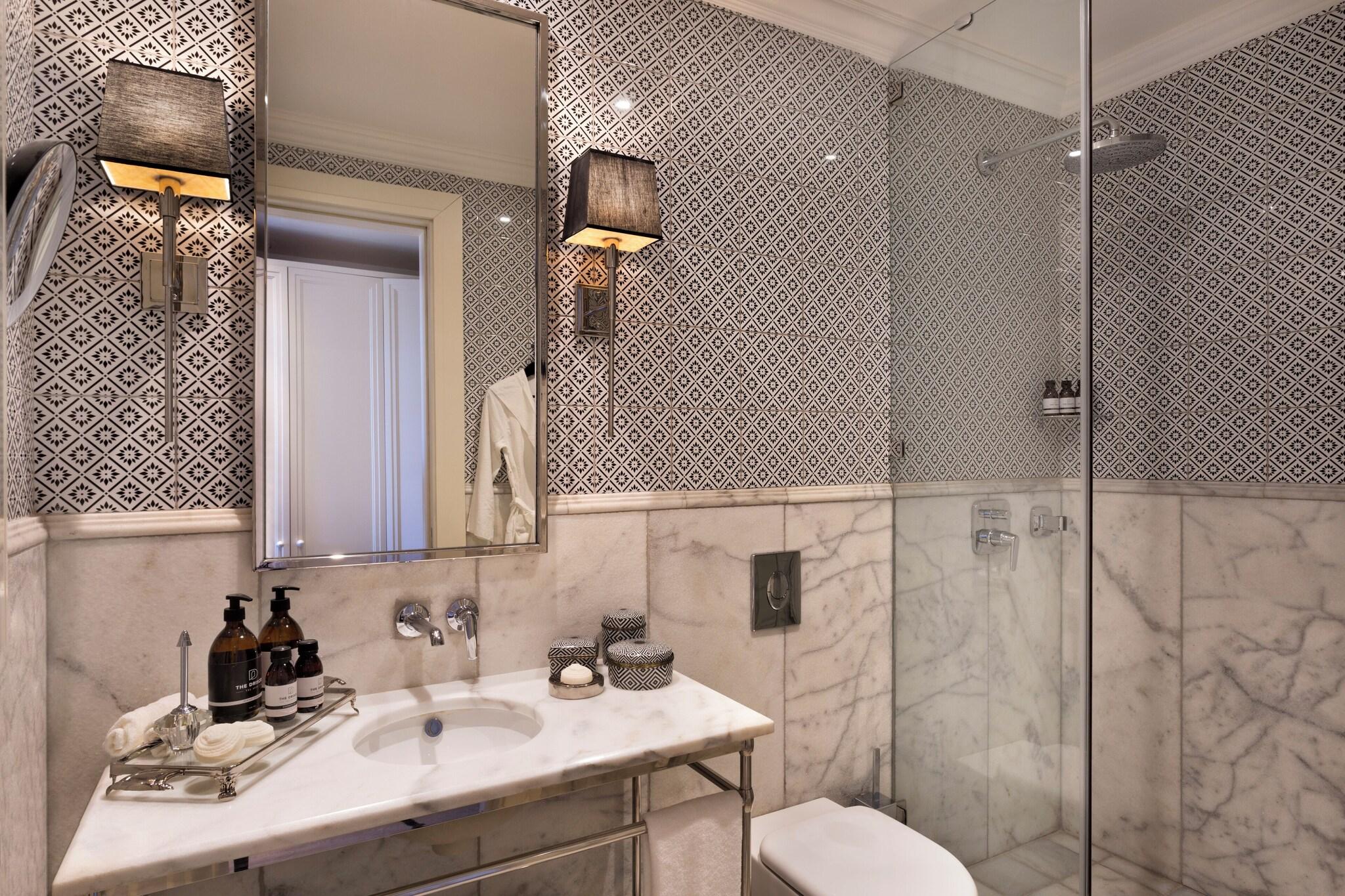 Double Classic King Bed