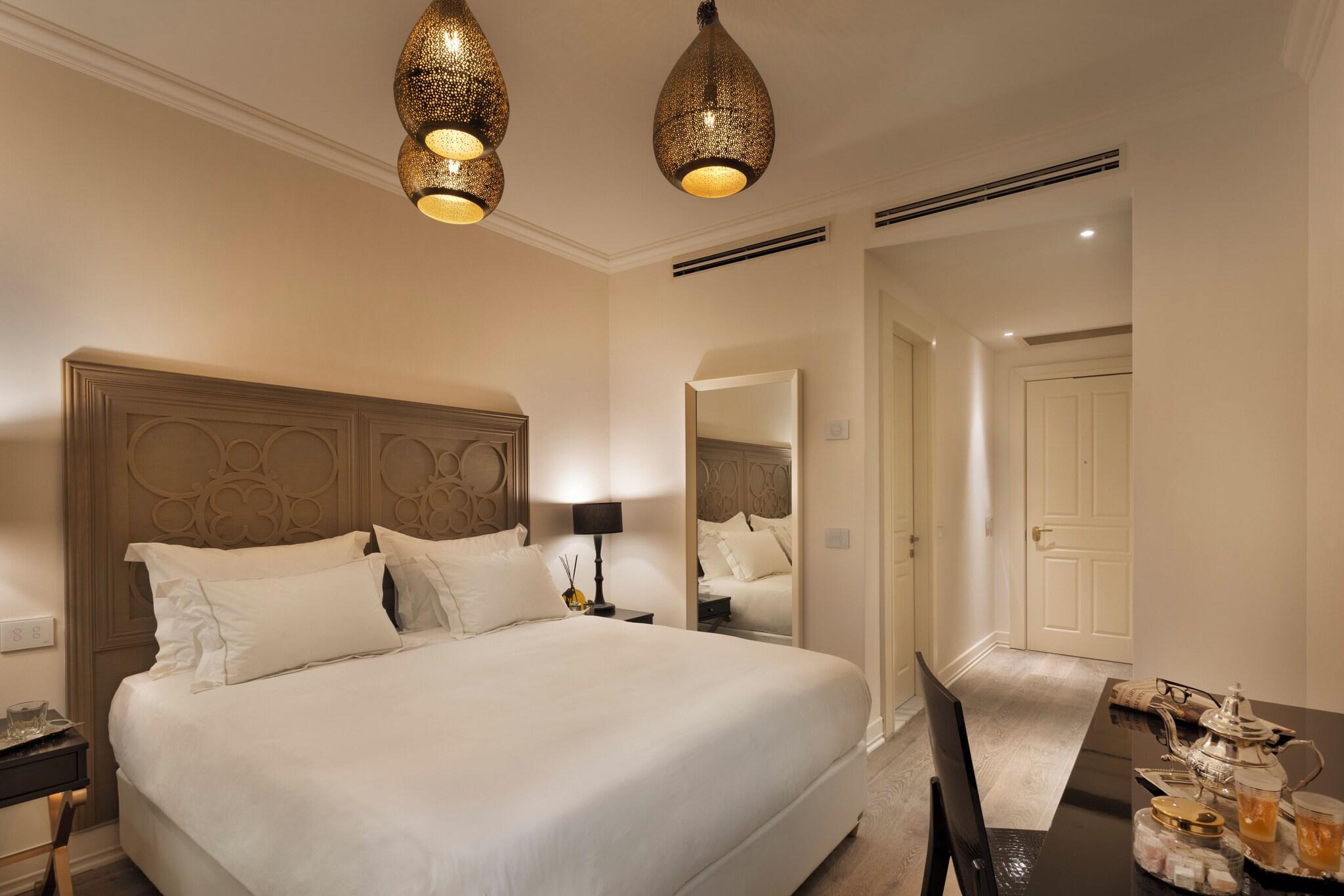 Double or Twin Deluxe King Bed