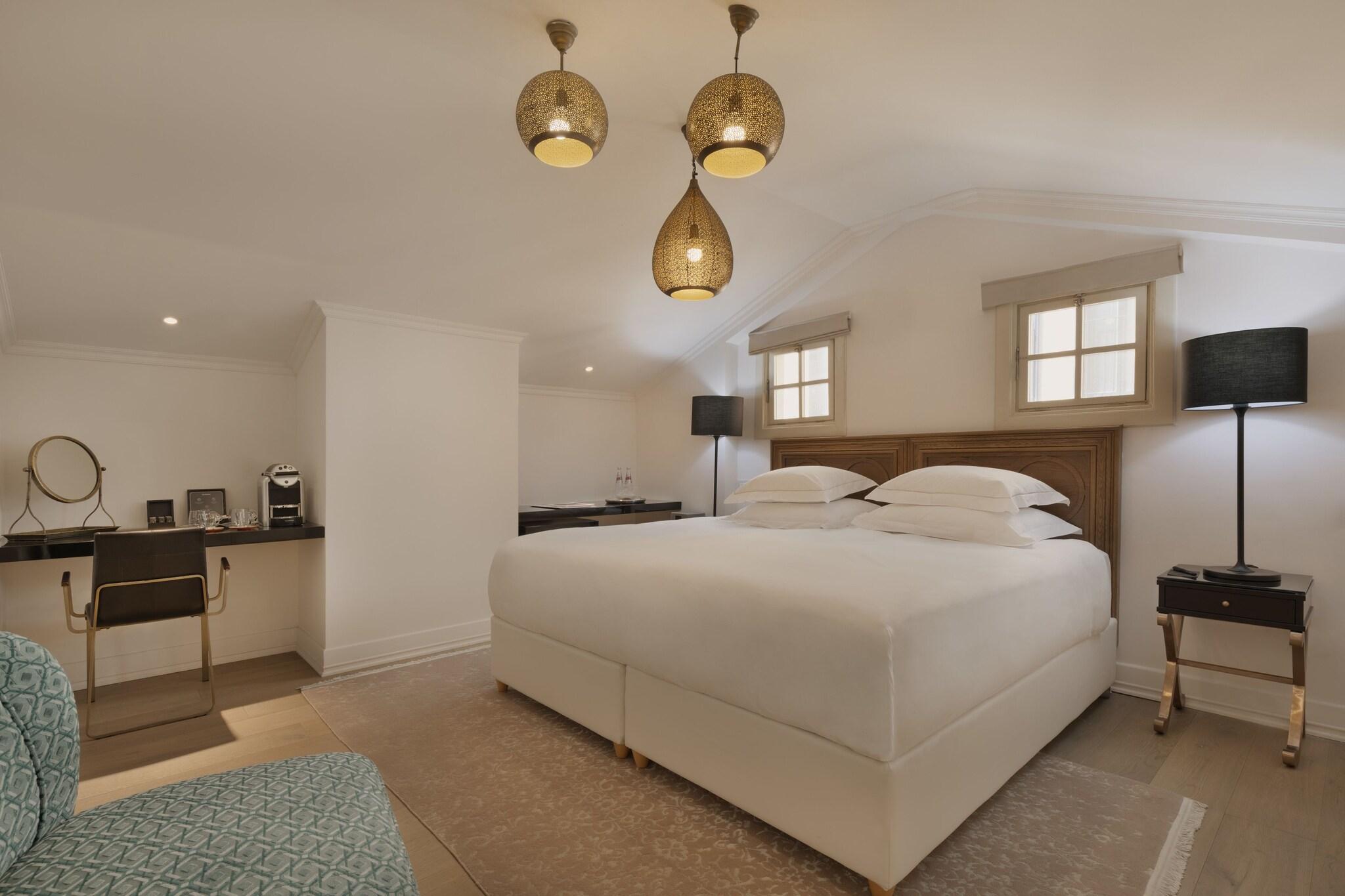 Double King Size Bed