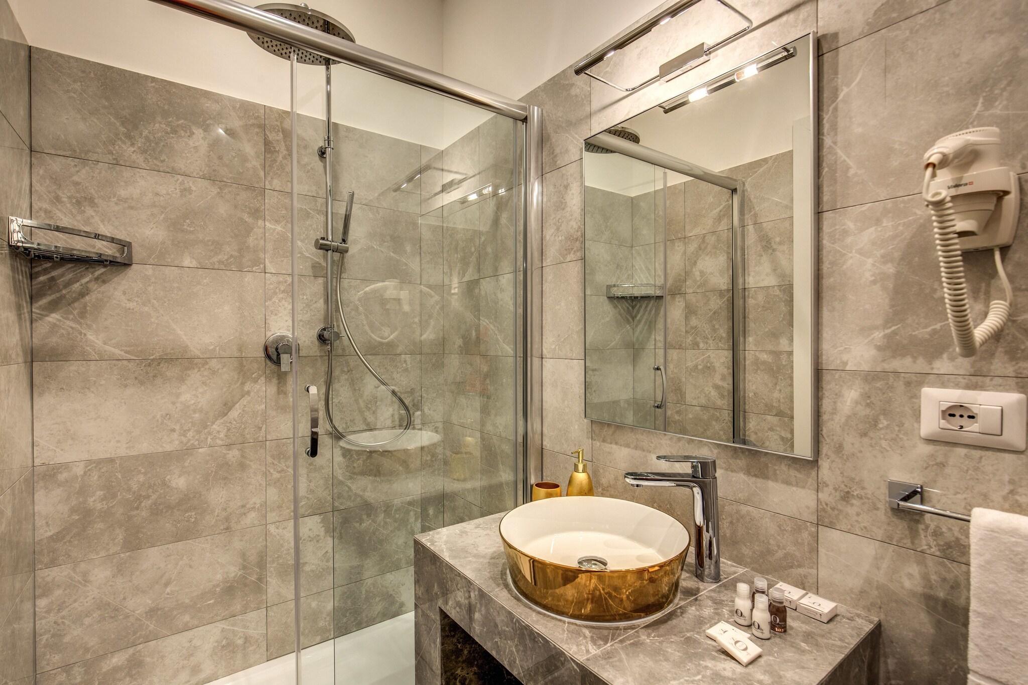 Double King Bed Non Smoking