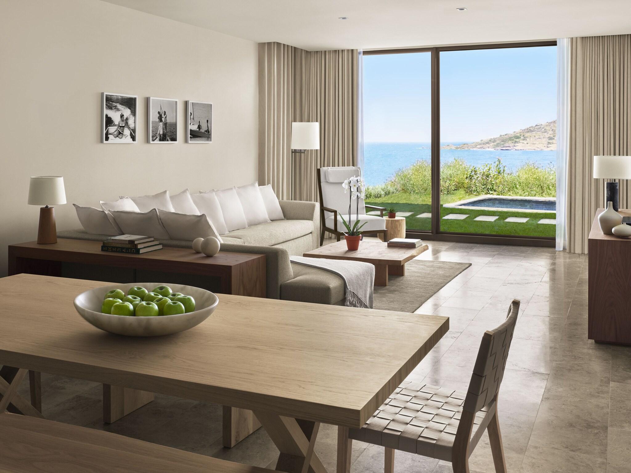 Suite with Private Pool