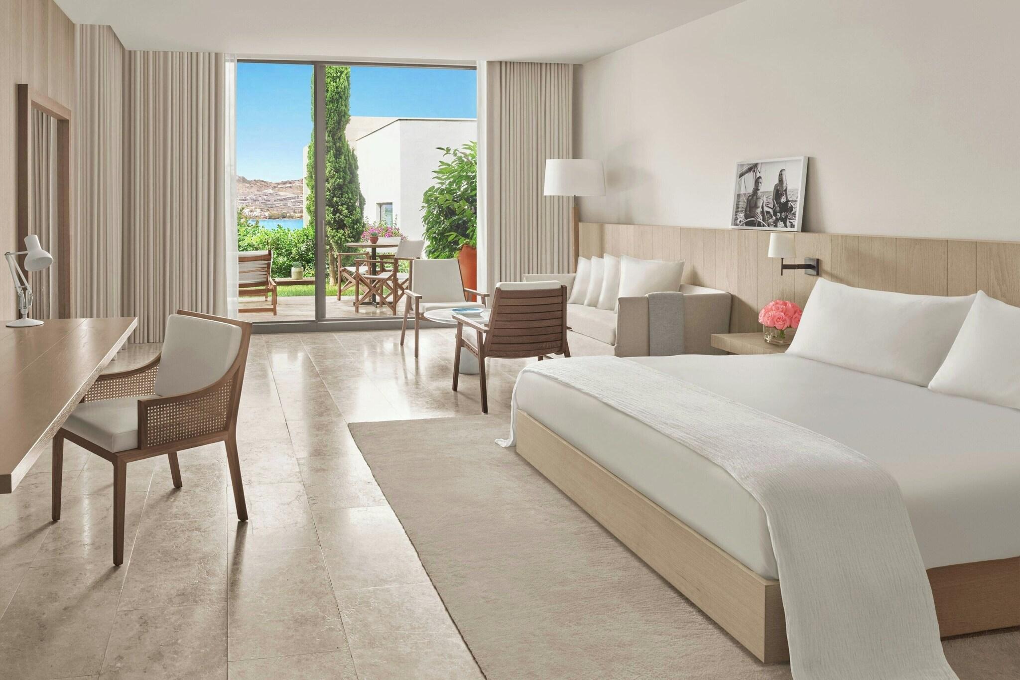 Double Sea View King Bed