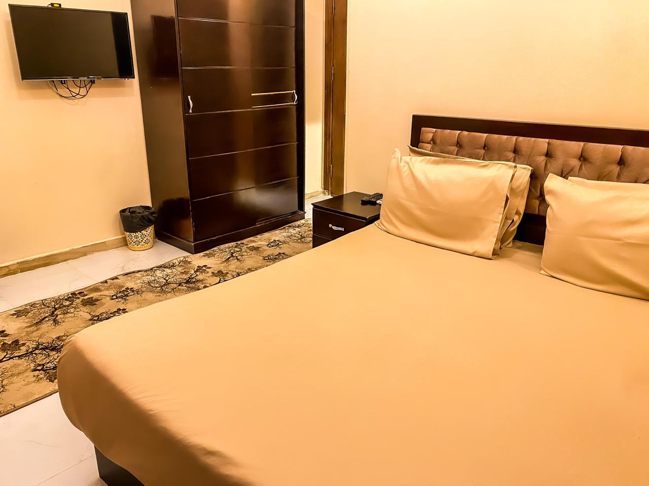 Double Superior Non Smoking