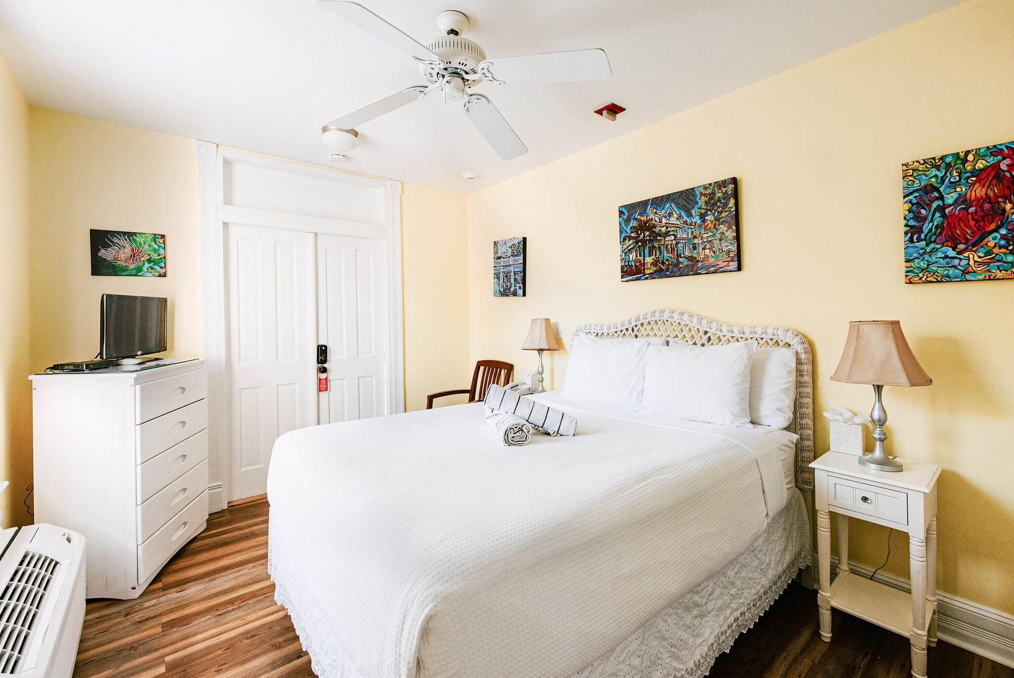 Double Classic Queen Bed