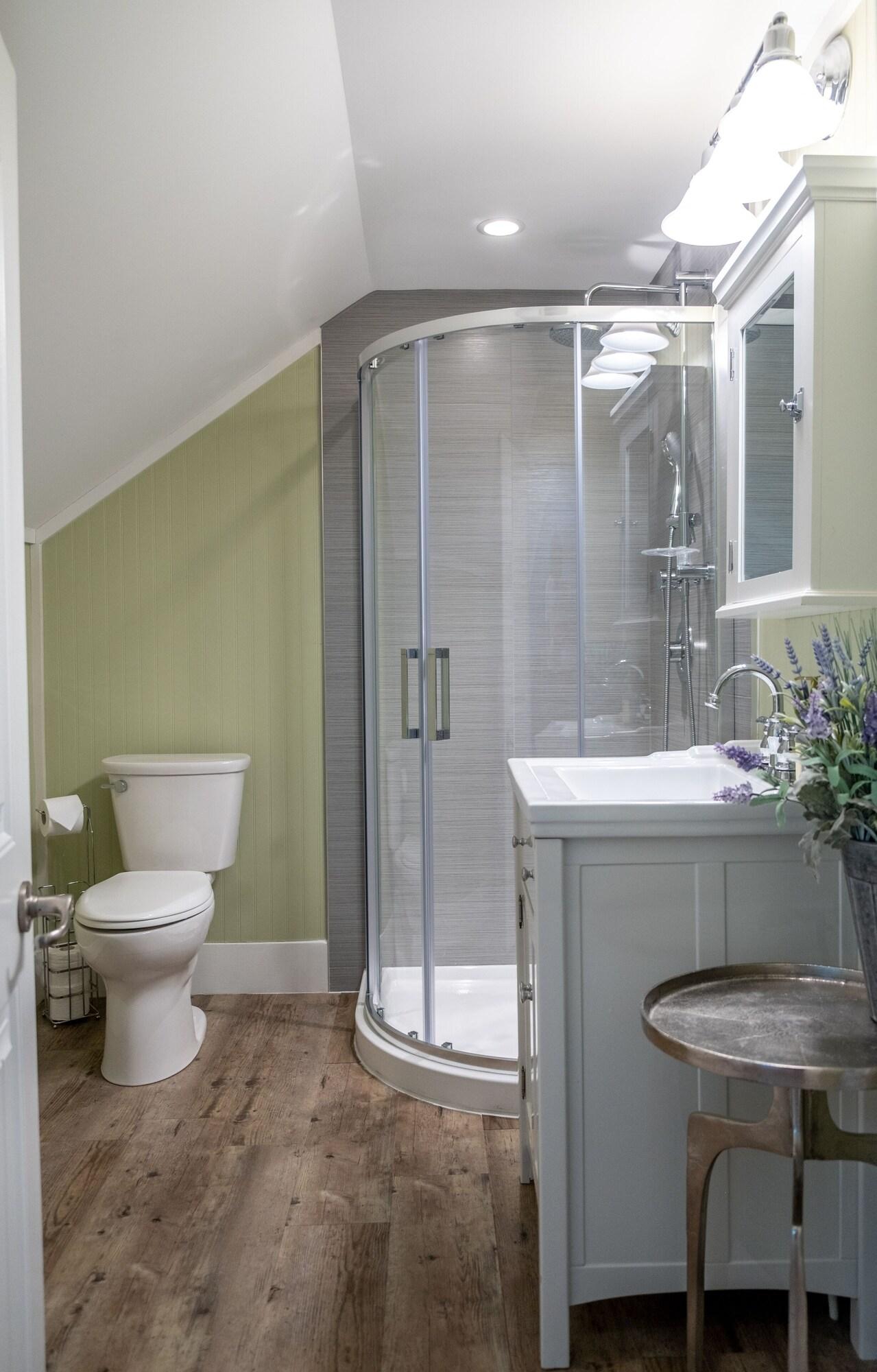 Suite Queen Size Bed