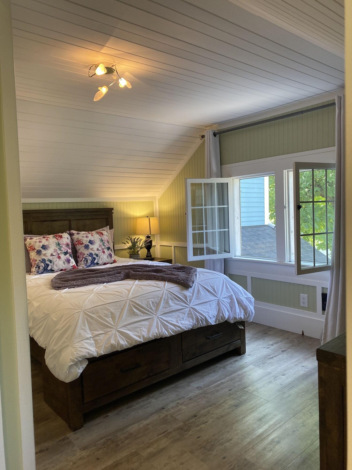 Suite Queen Size Bed