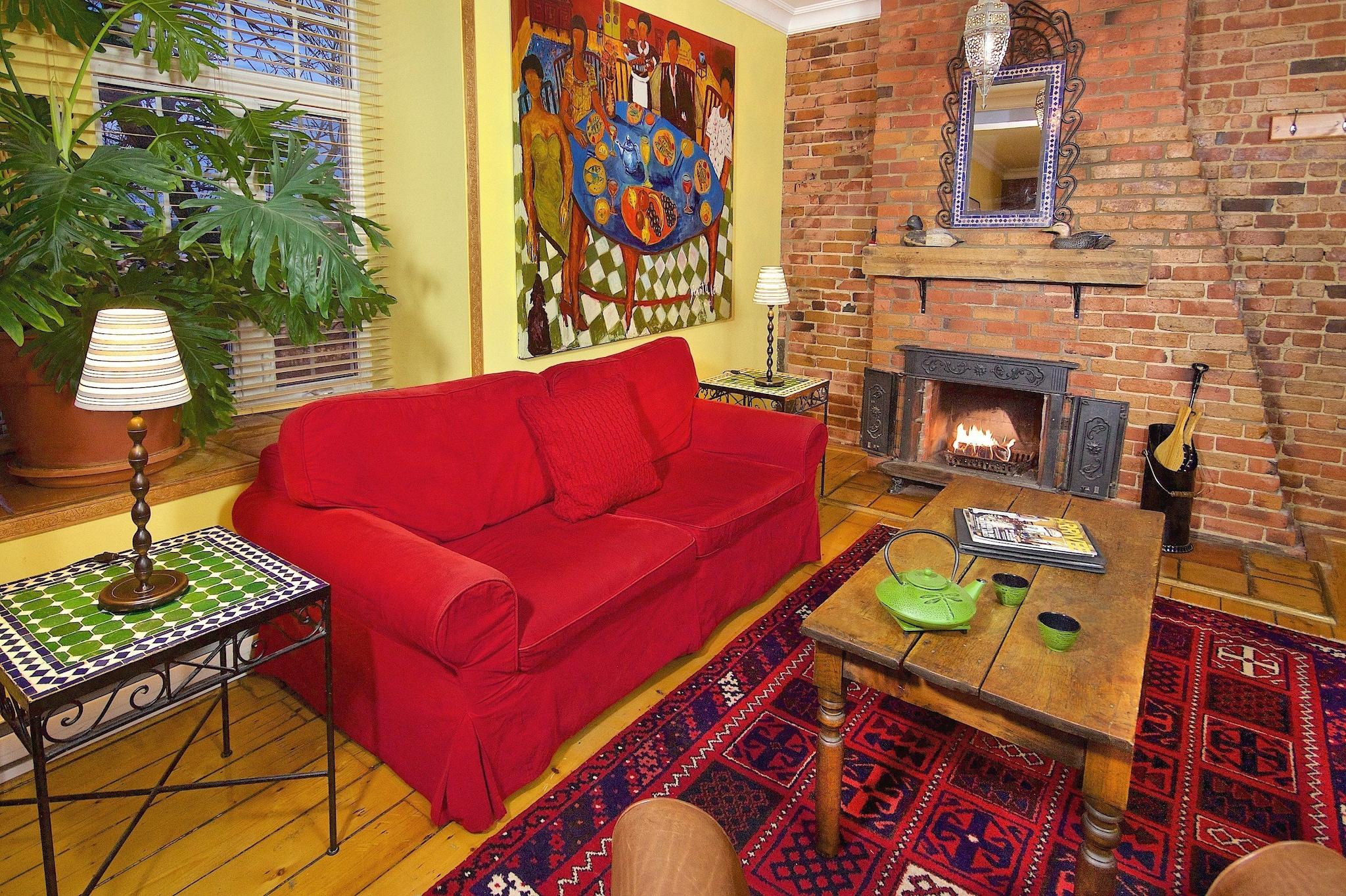 Family Room Queen Size Bed