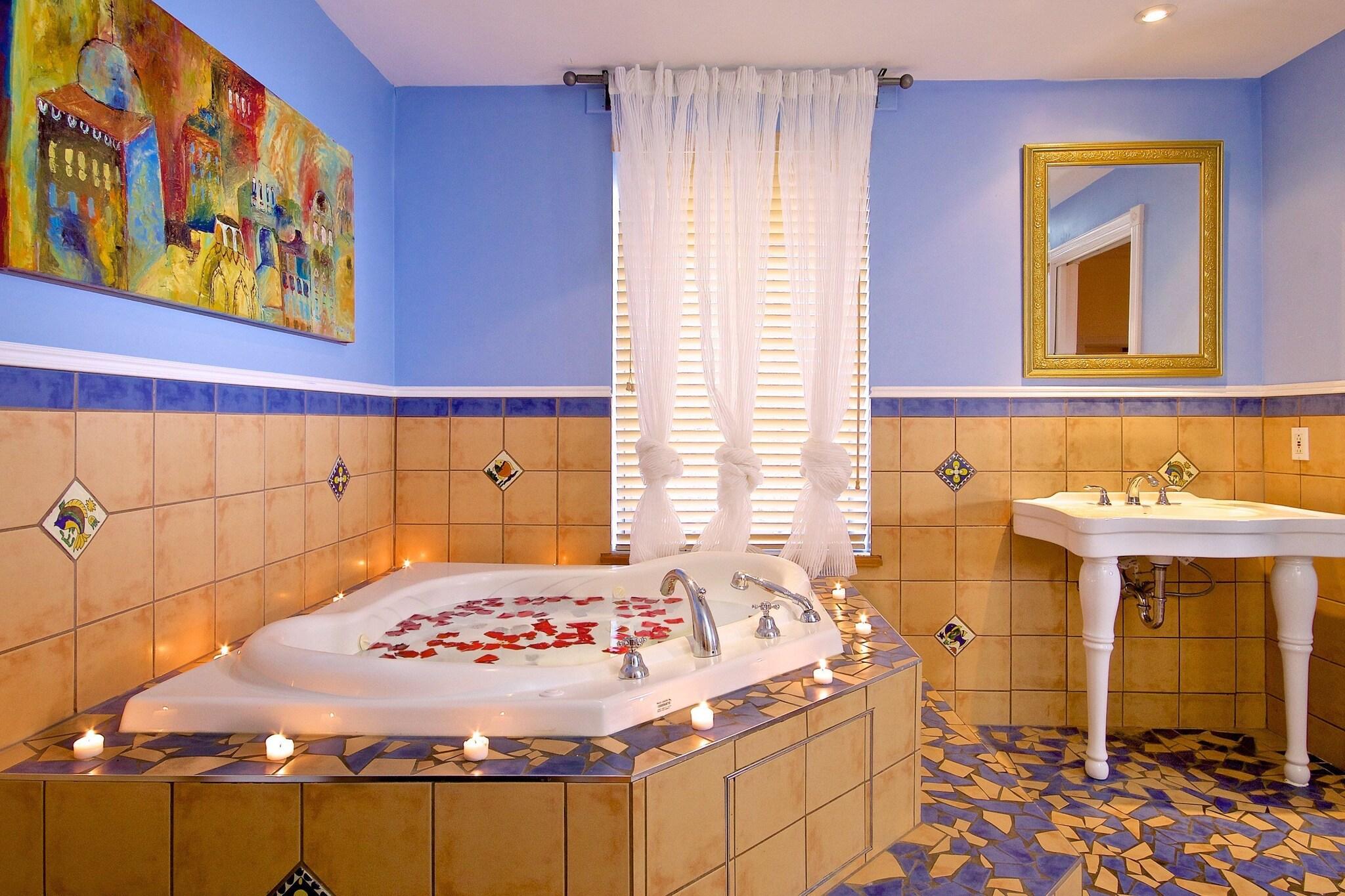 Family Room Queen Size Bed