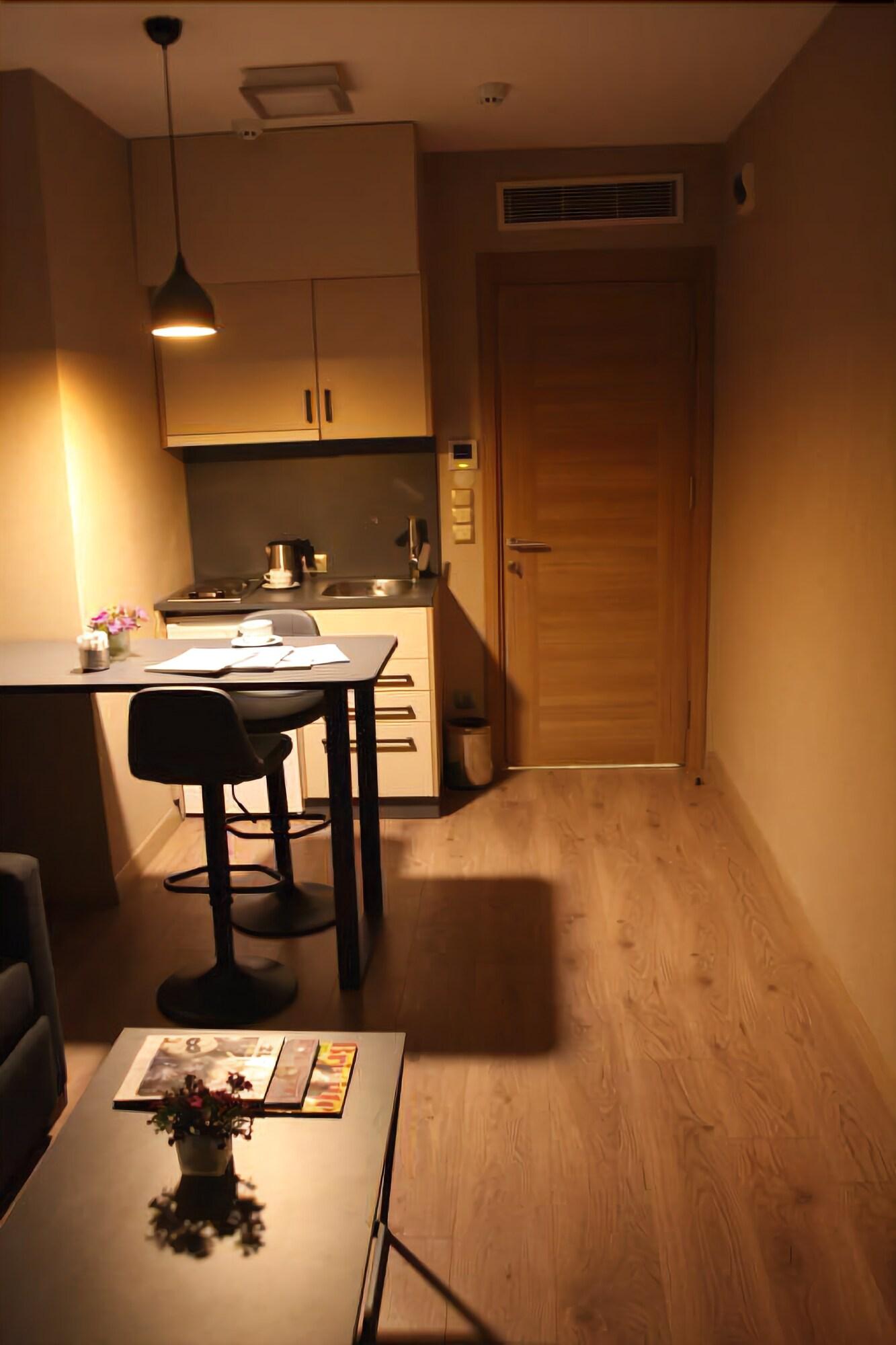 Suite Two Bedrooms One Bathroom