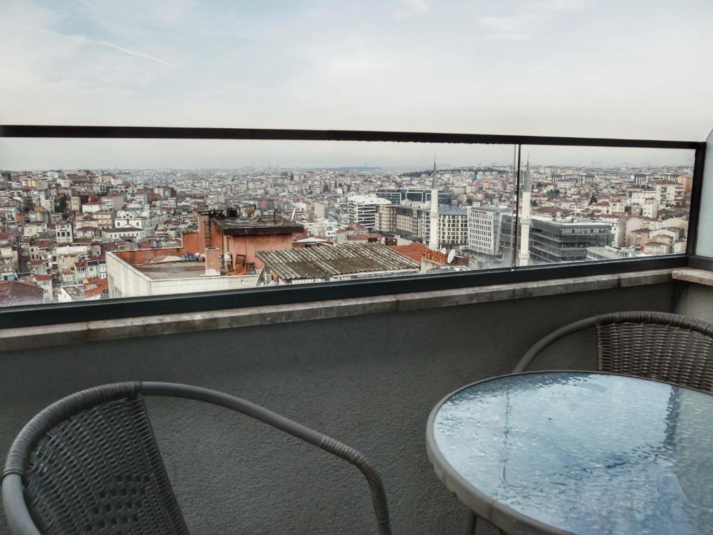 Suite Two Bedrooms One Bathroom