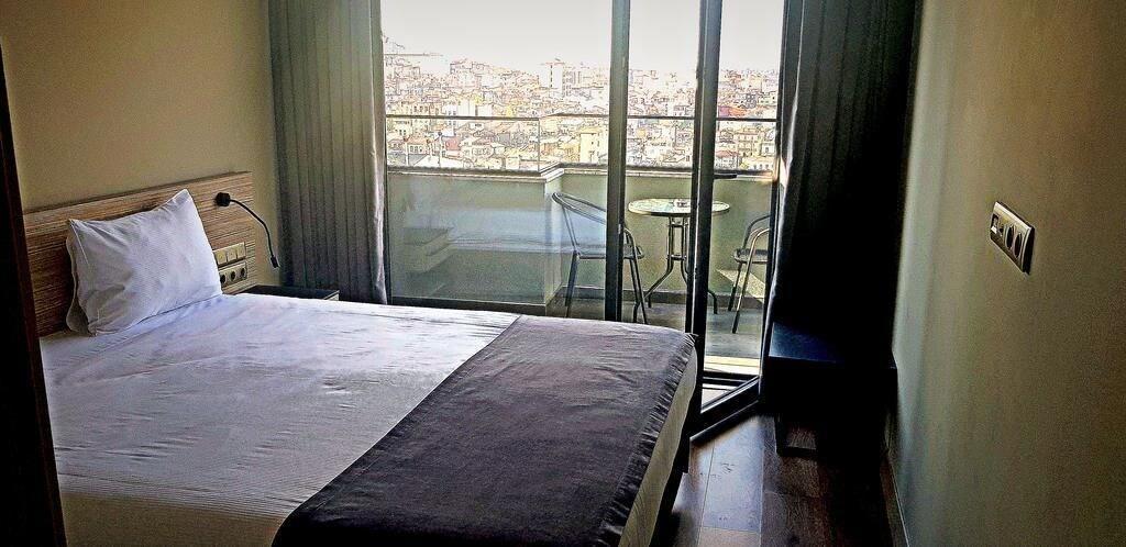 Suite Two Bedrooms One Bathroom