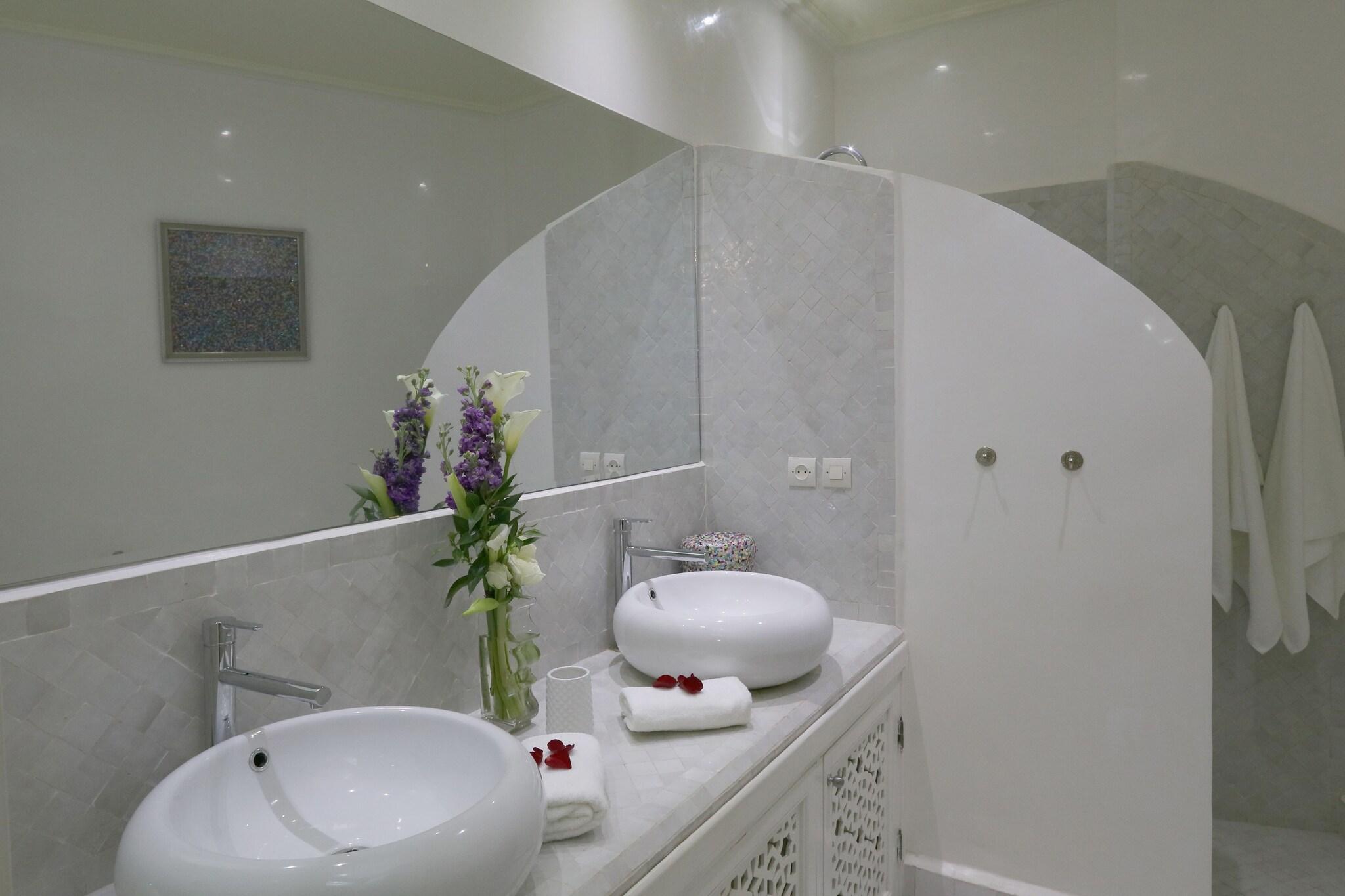 Double Superior King Bed