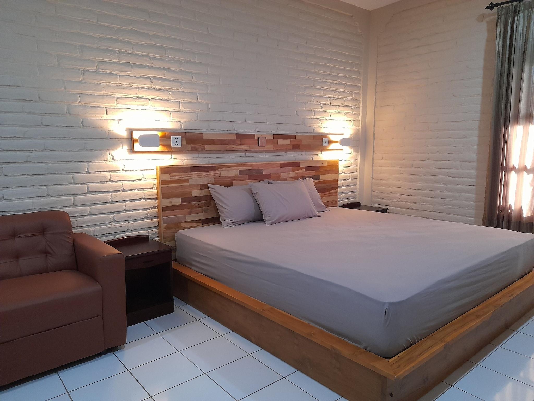 Double or Twin Superior King Bed