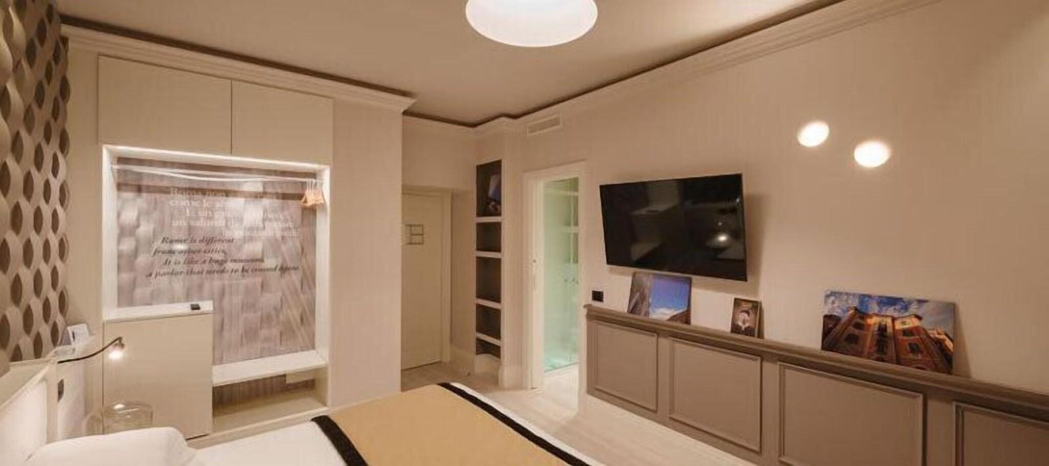 Double or Twin Deluxe Two Beds