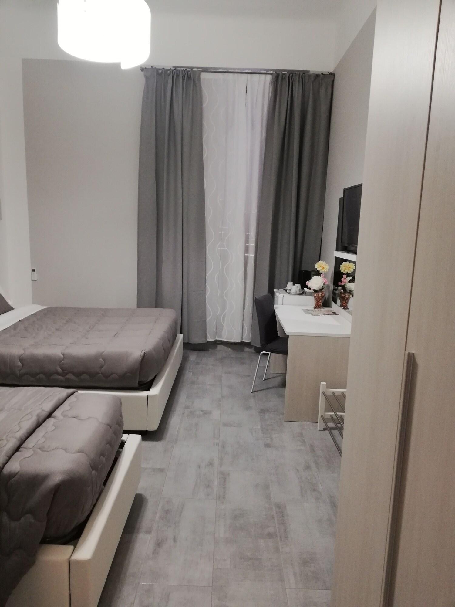 Quadruple Queen Size Bed