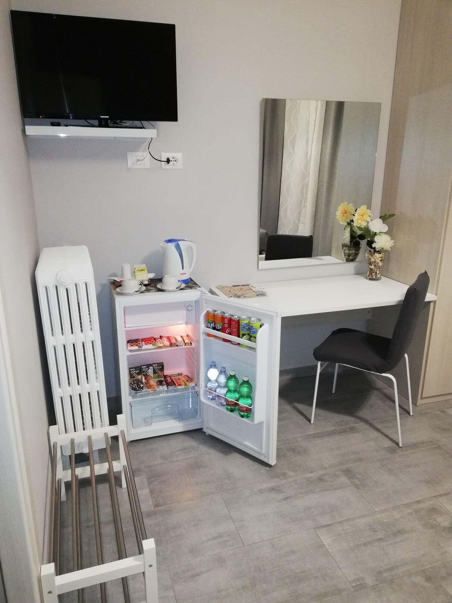 Double Queen Size Bed