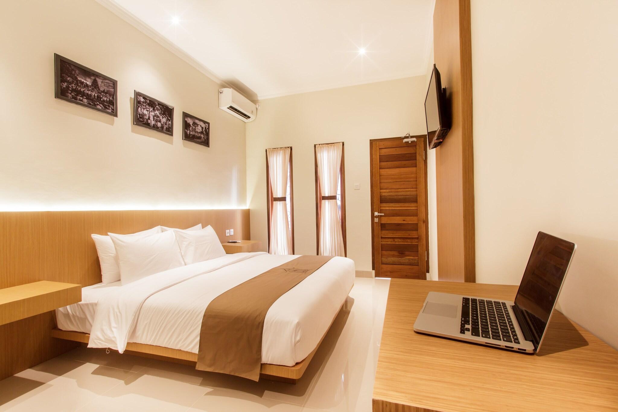 Double Deluxe King Bed