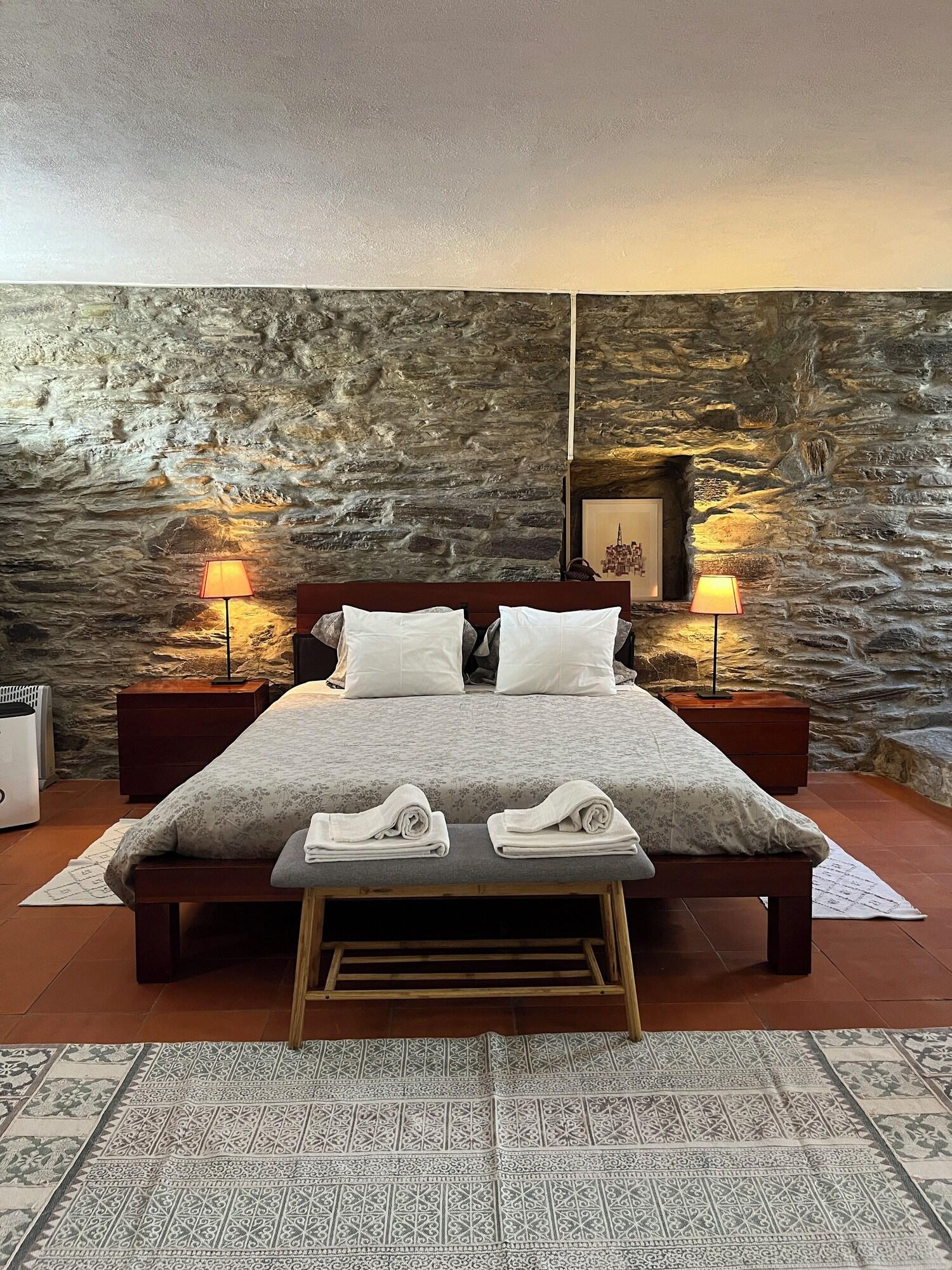 Suite Classic Queen Bed